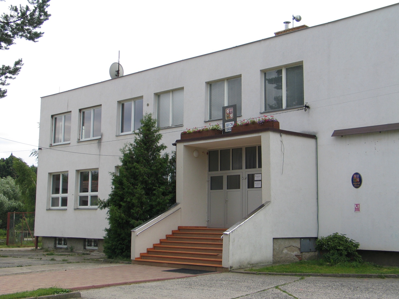 Dřetovice - obecní úřad foto 2