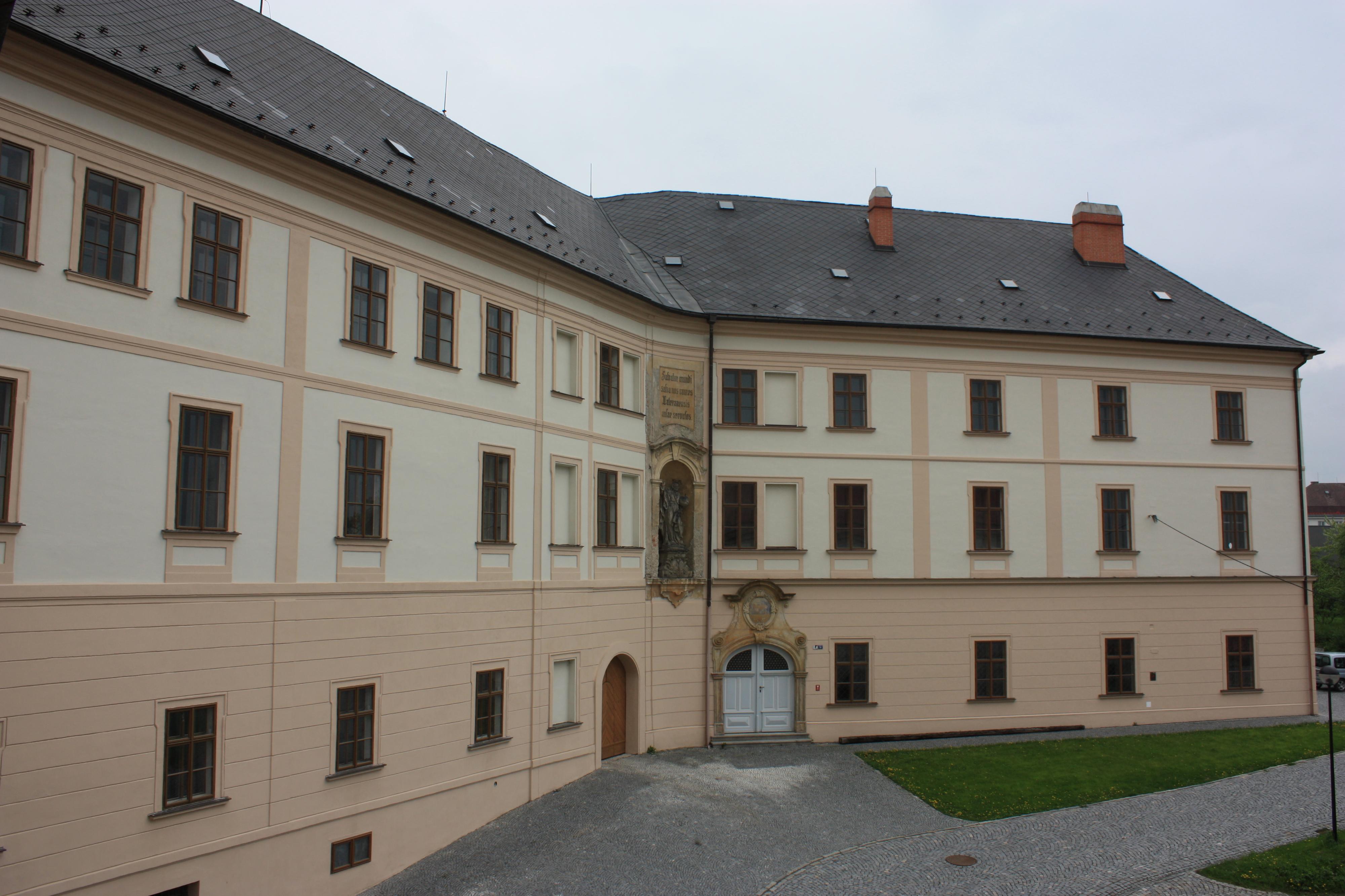 Šternberský klášter