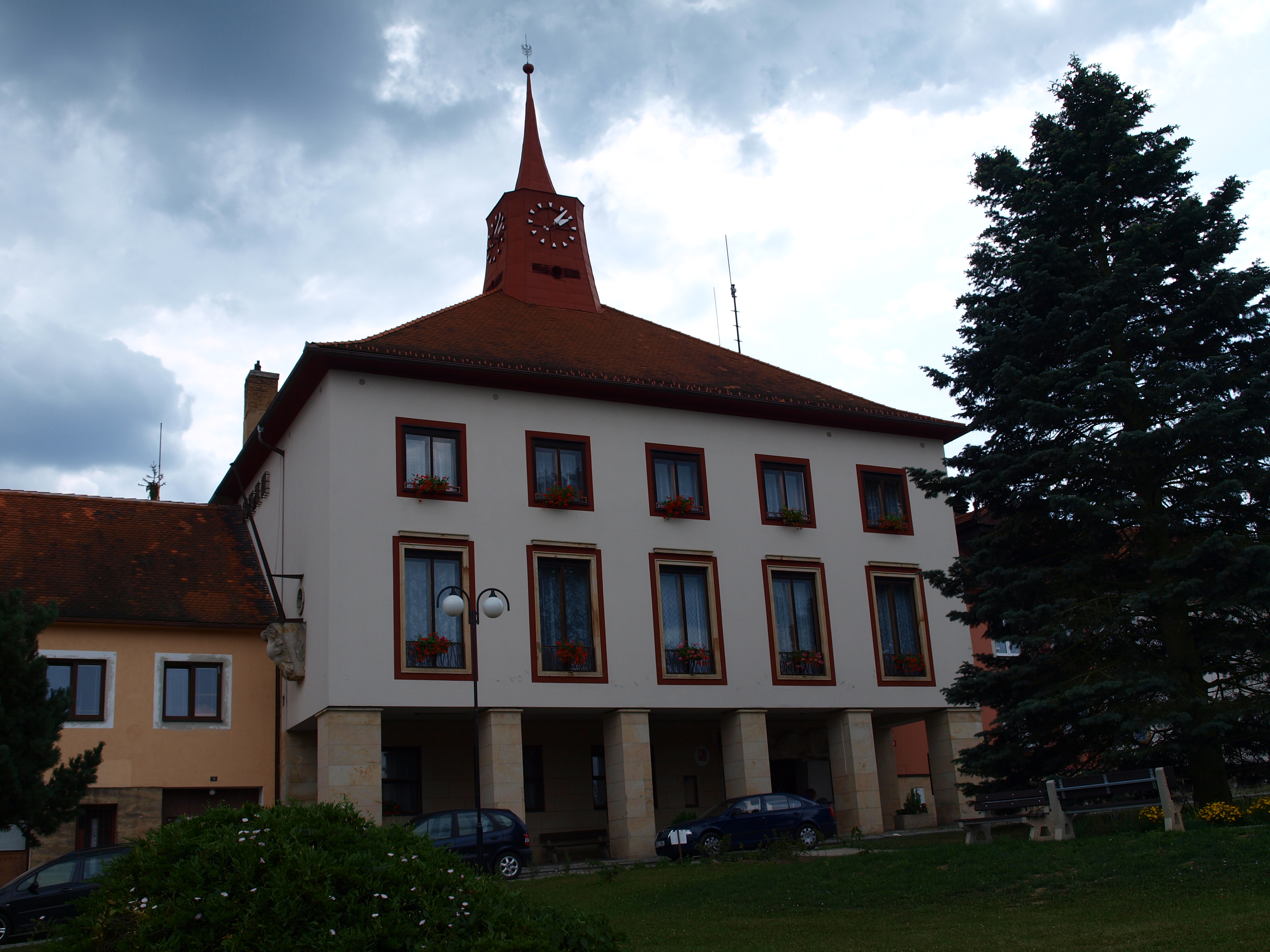 Mirotice - městský úřad foto 3