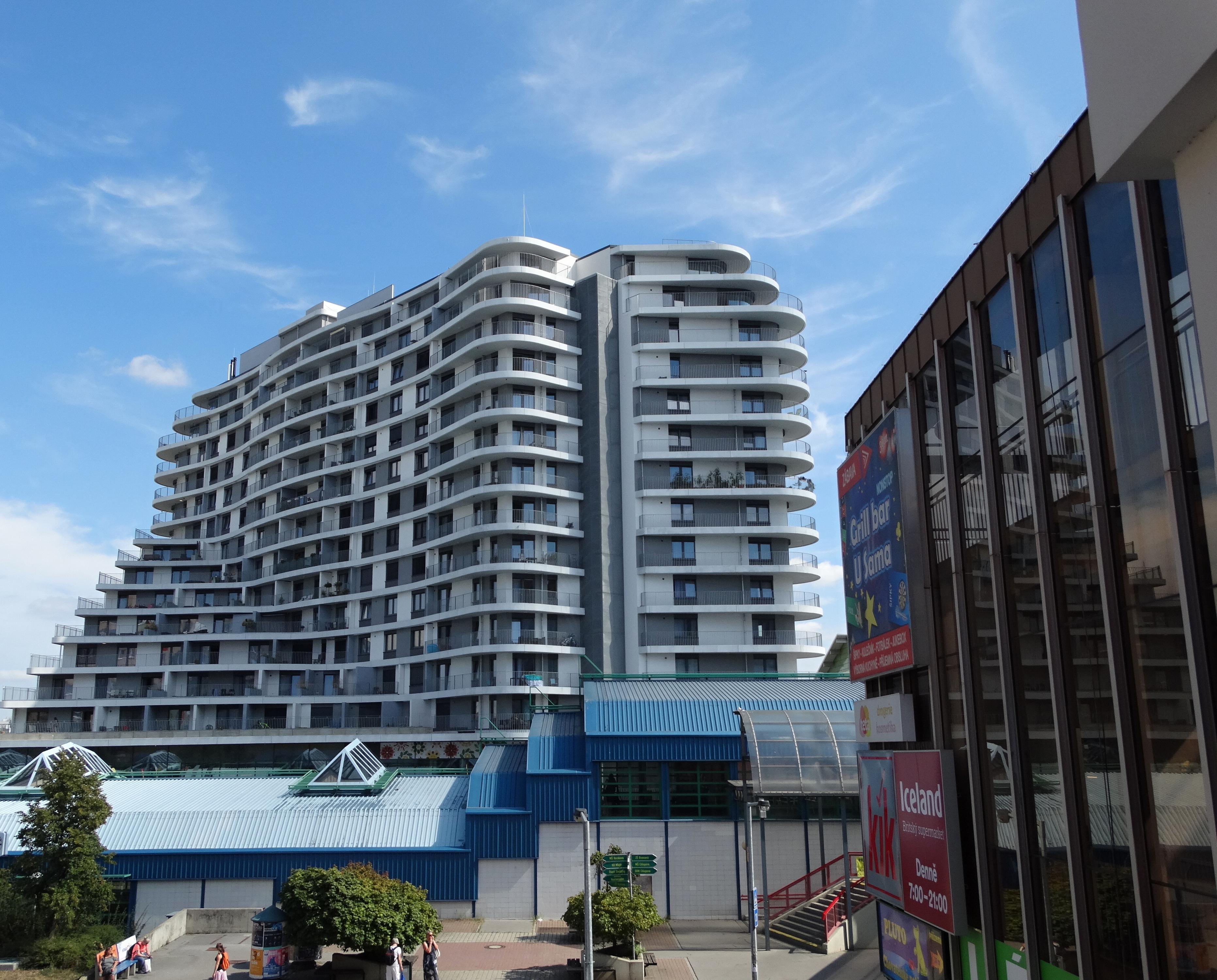 Luka Living rental apartments foto 6