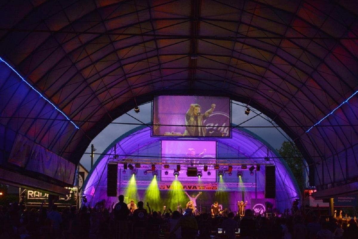 Letní parket Výrava