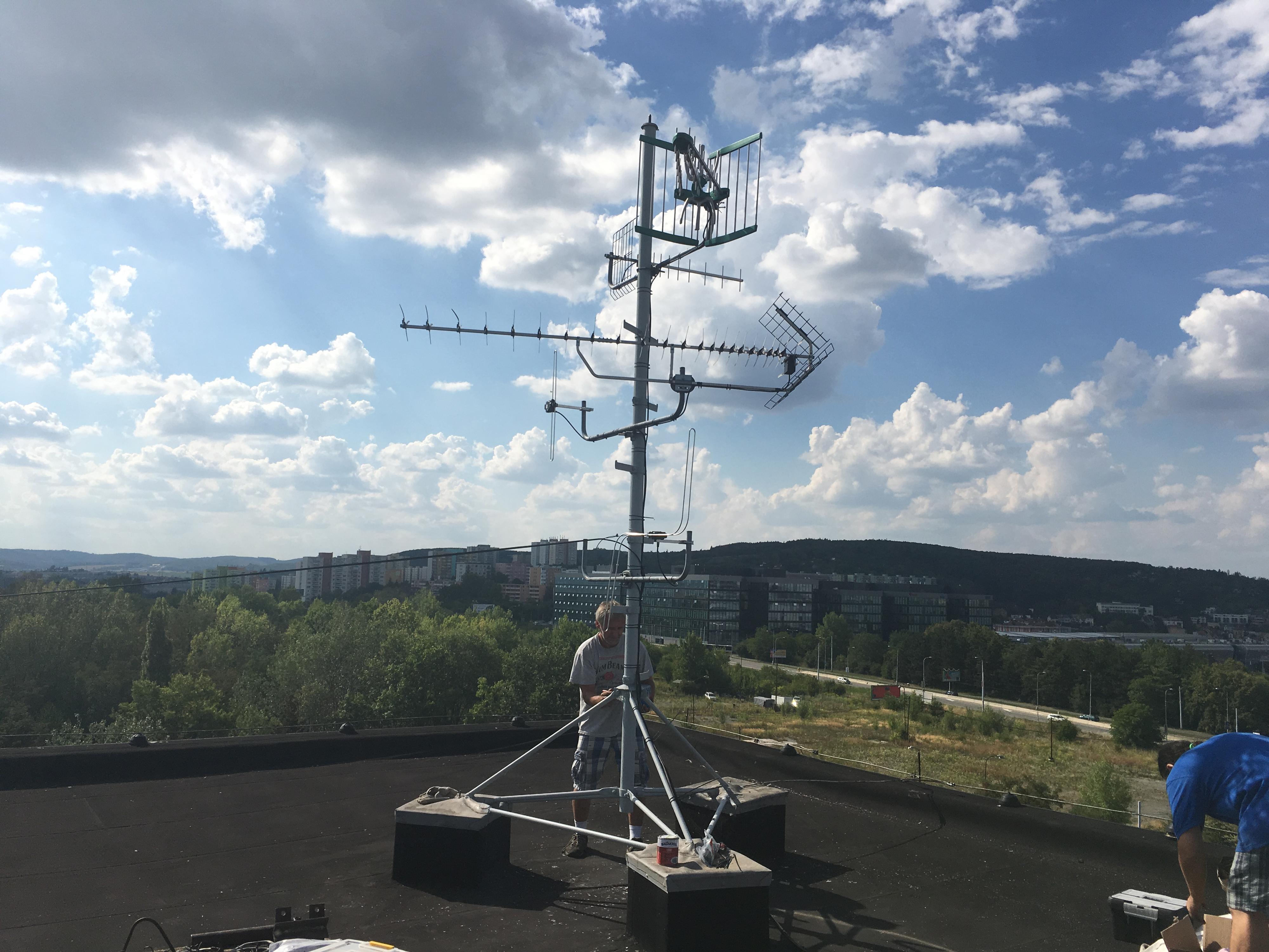 Antény, satelity - Ivan Riziky foto 2