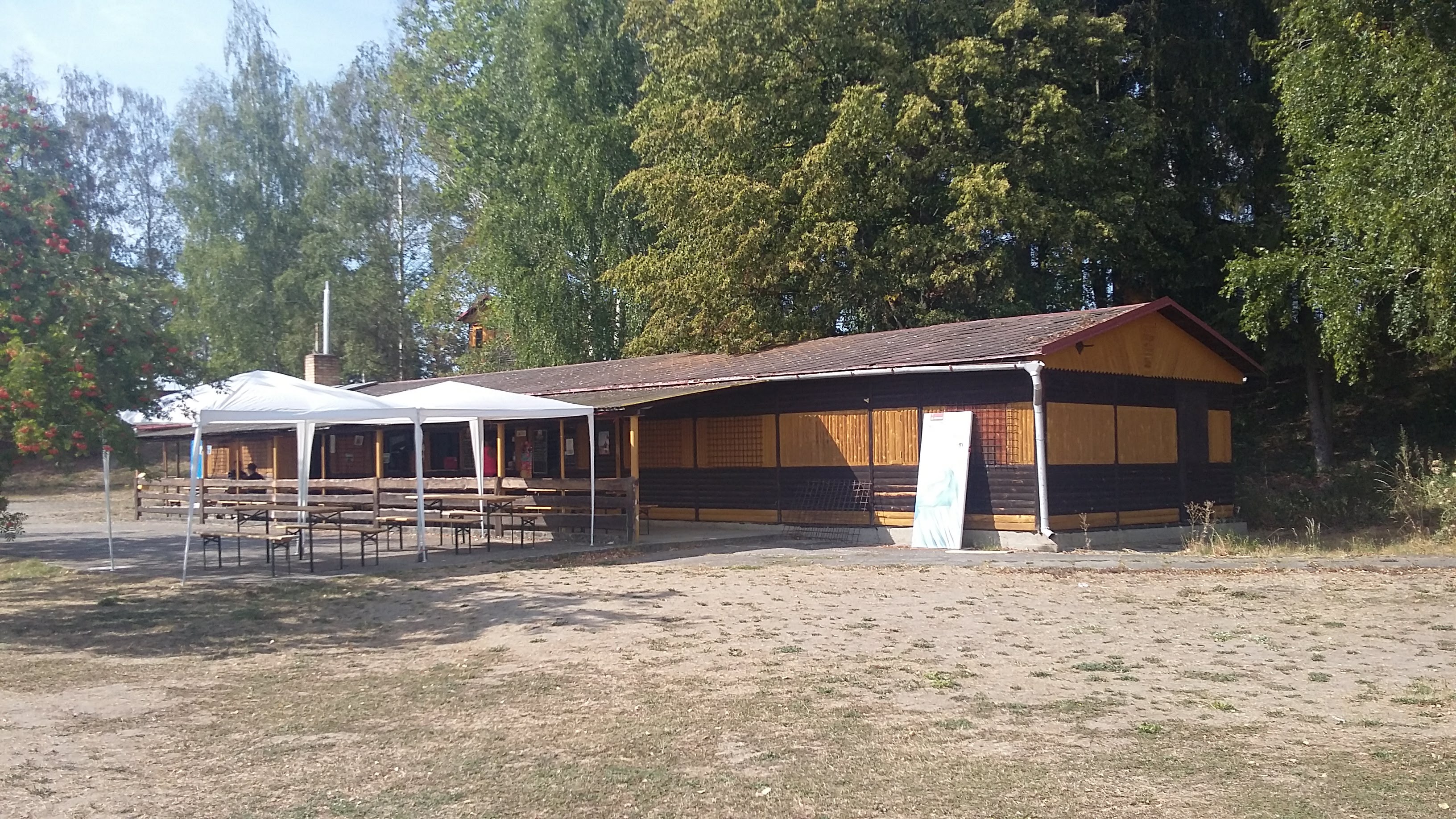 Občerstvení Na peróně foto 2