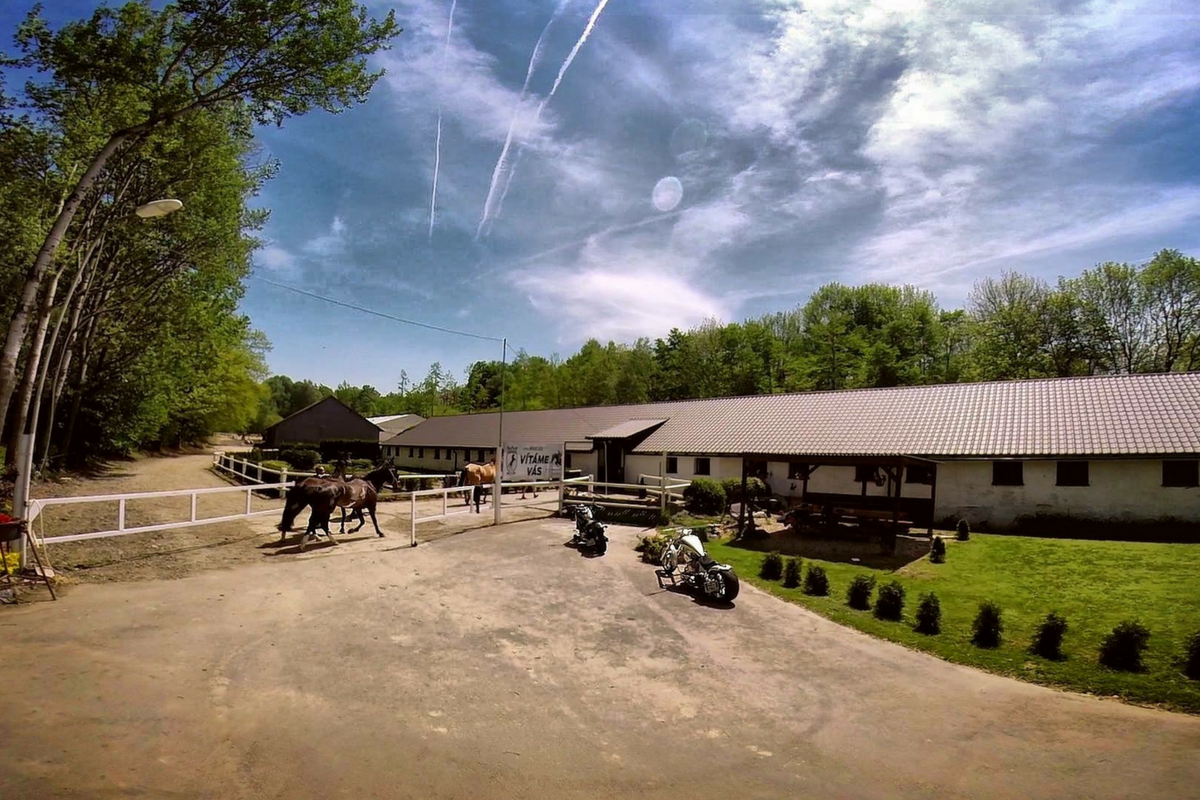 Jezdecký oddíl stáj Dvořák Čistá