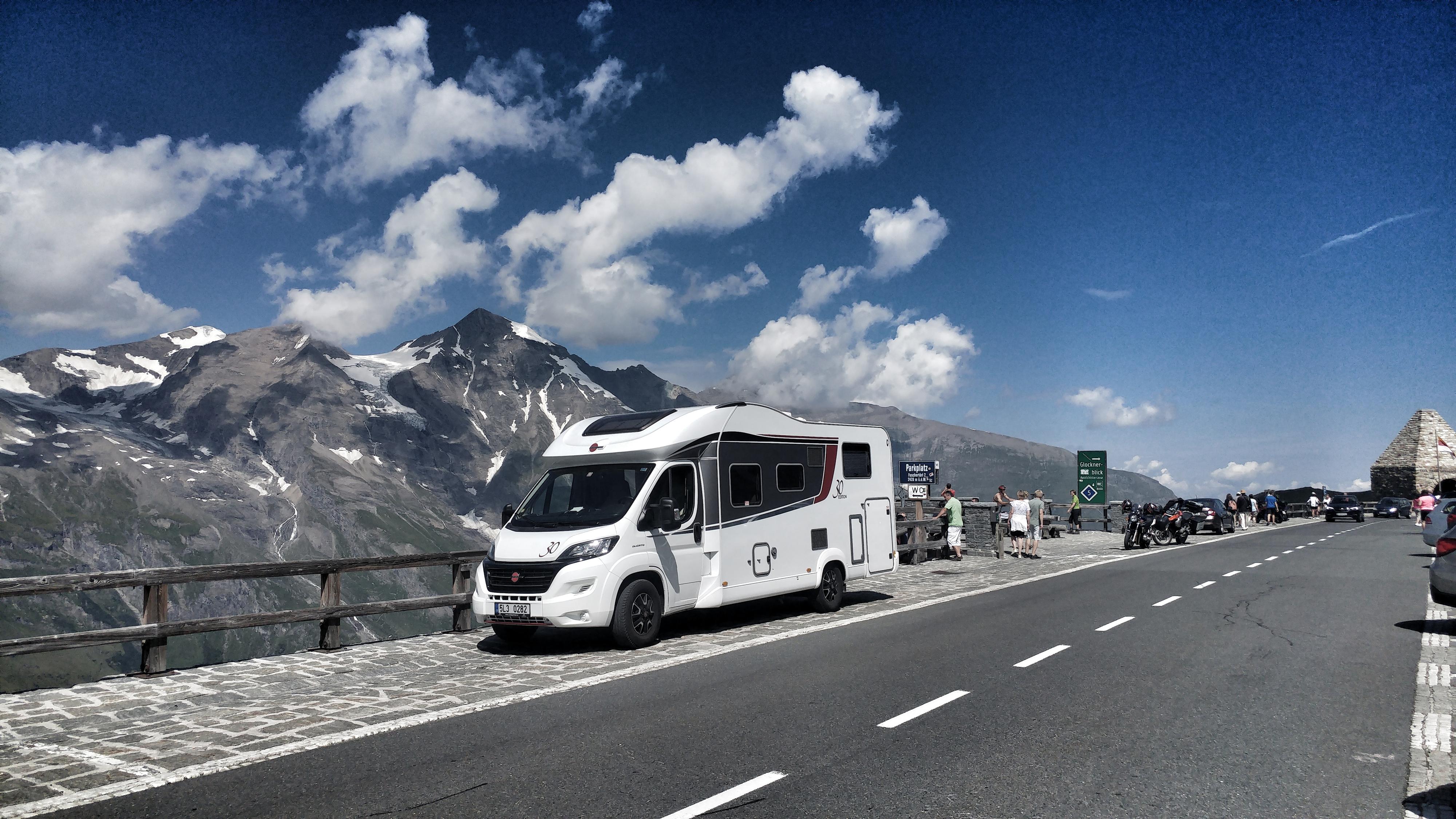 Půjčovna obytných vozů Jeseník foto 3