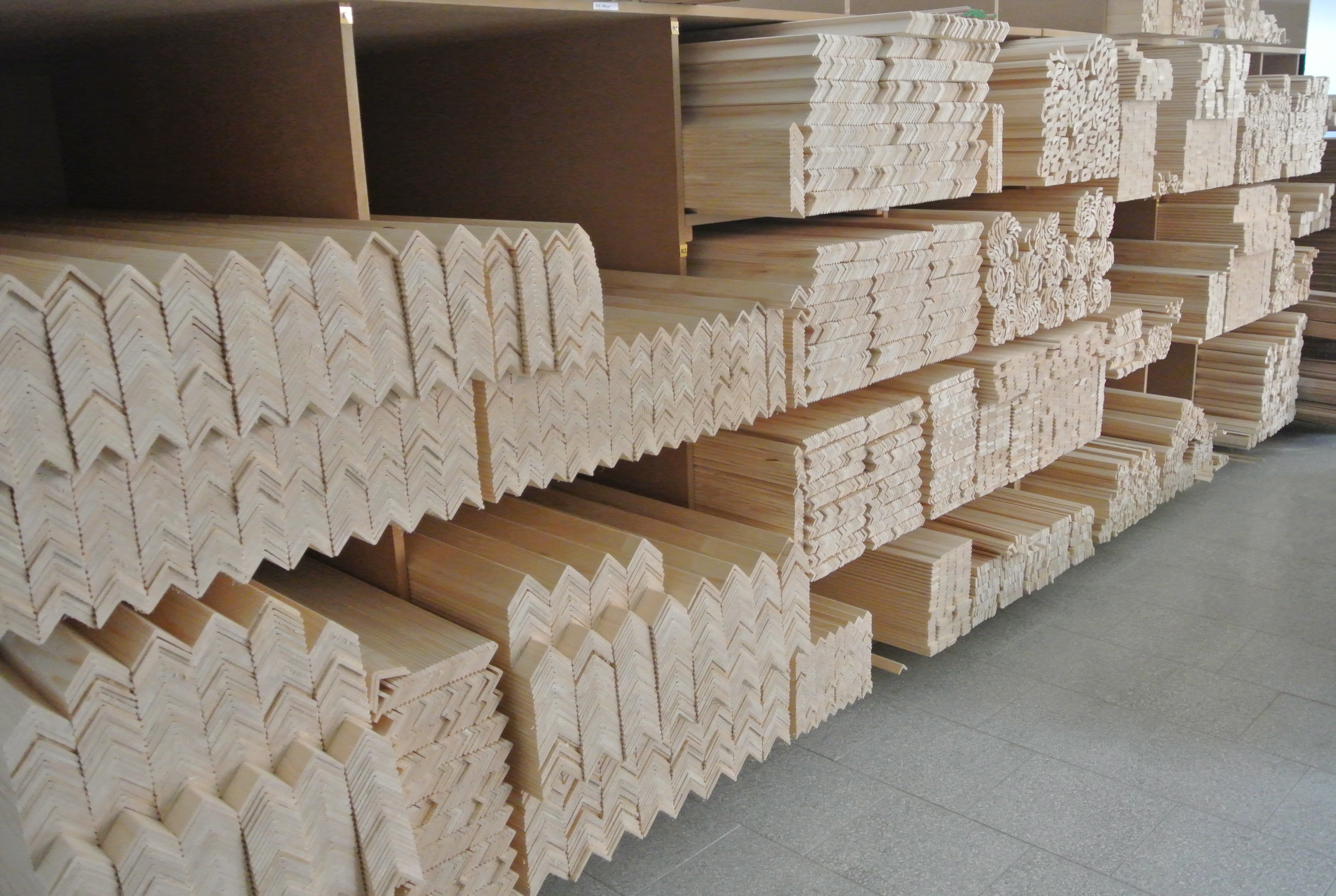 Dagmar Prokůpková - Dřevěné profilové lišty foto 3