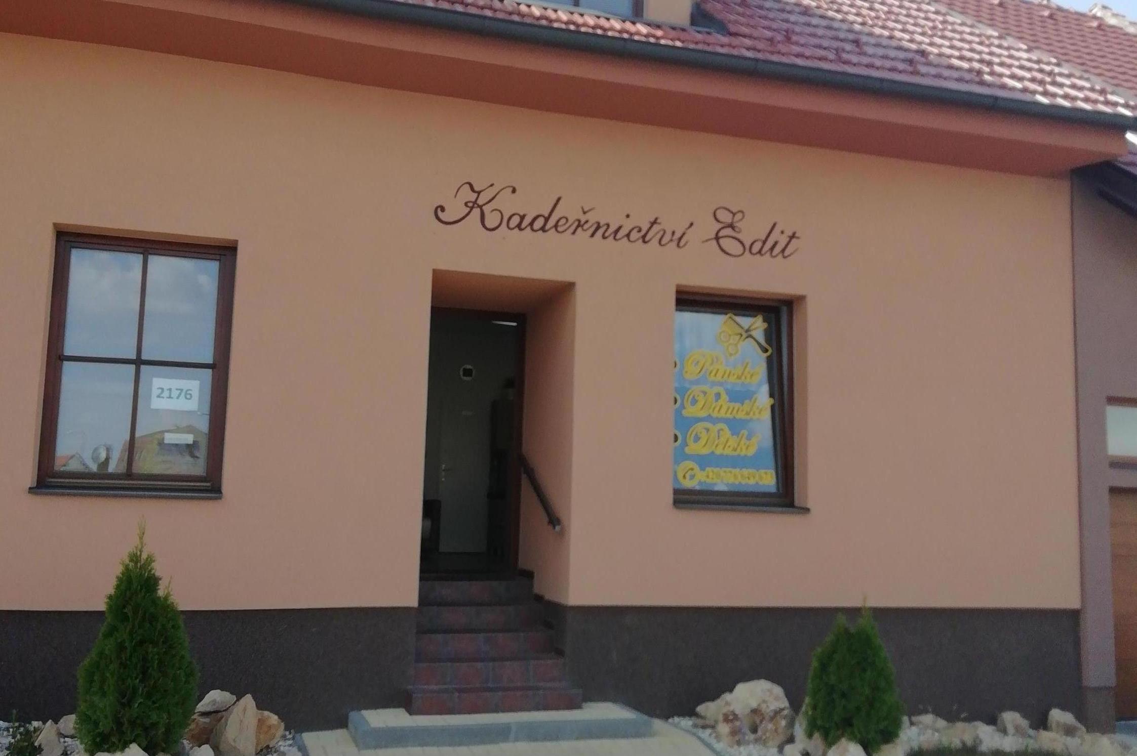 Kadeřnictví Edit, Táňa Tvrdoňová