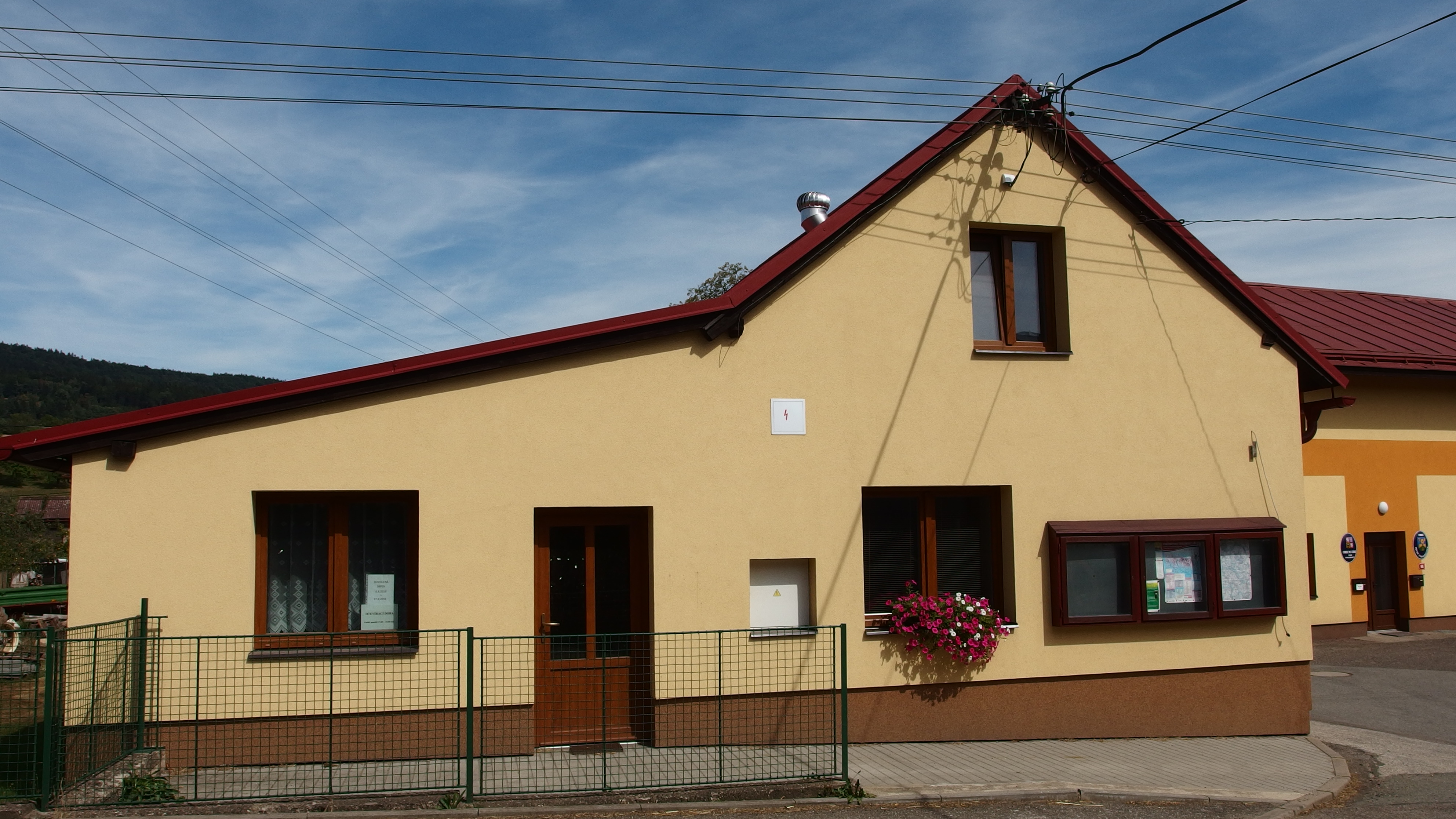 Obecní knihovna Velké Svatoňovice foto 2