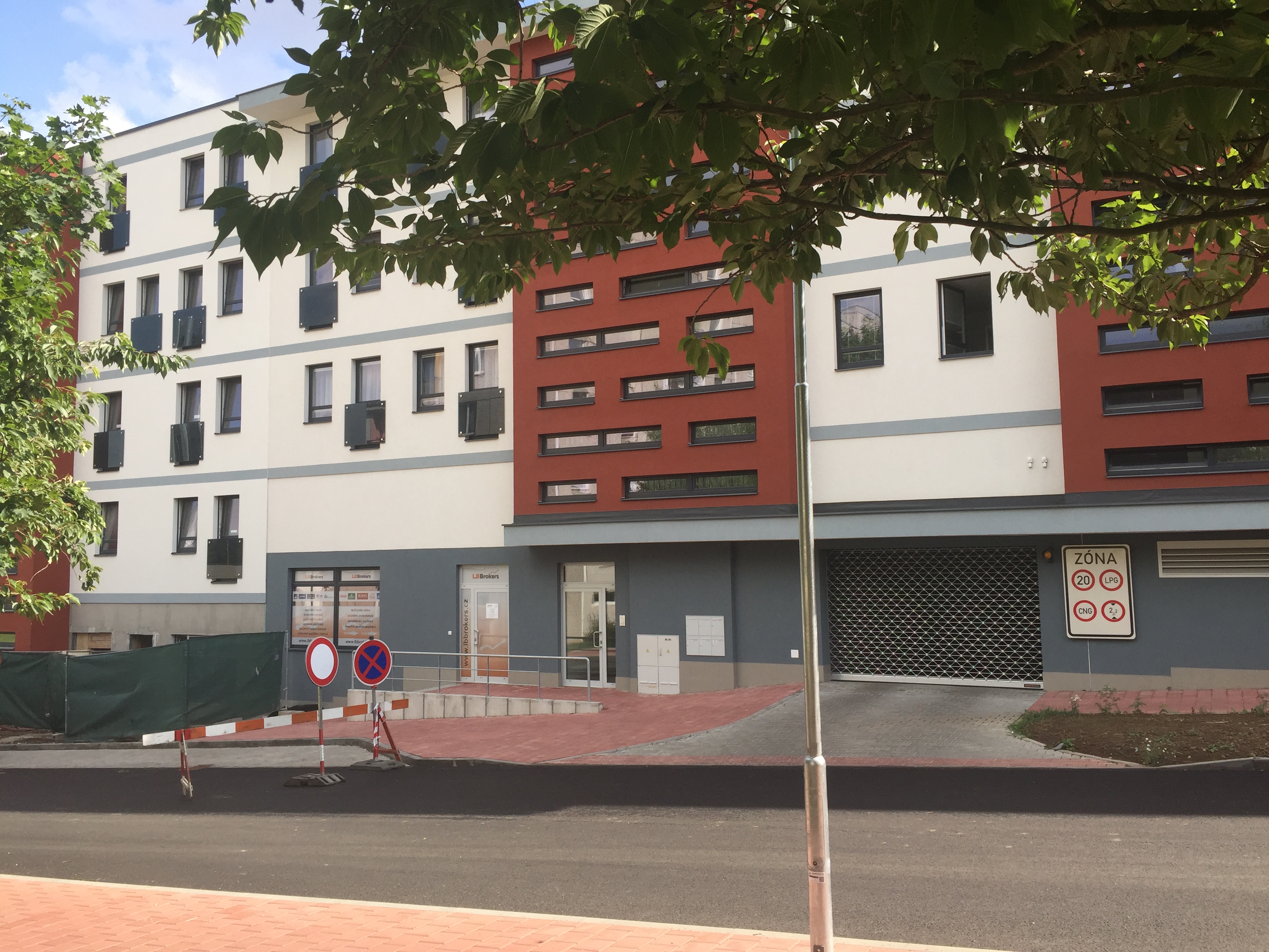 LB Brokers, s.r.o. (Jičín, Nové Město) • Firmy.cz