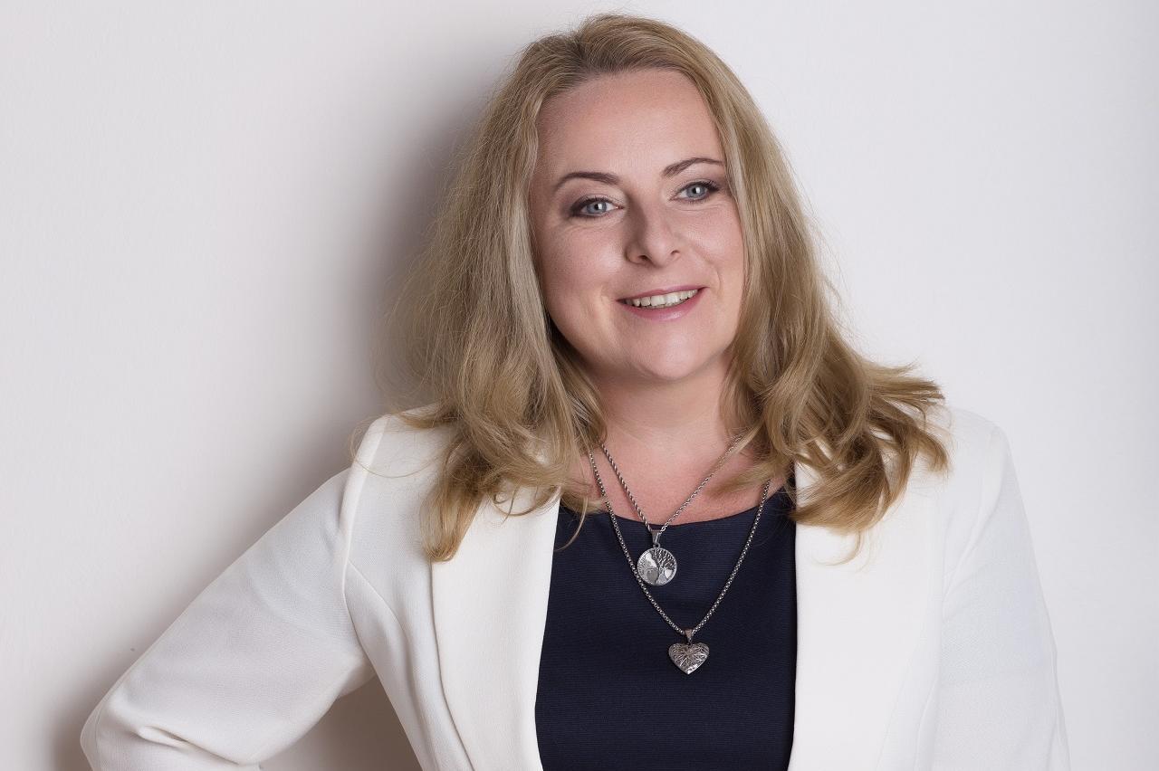 TOP MAKLÉŘKY - Lenka Bitrmanová  - realitní makléřka