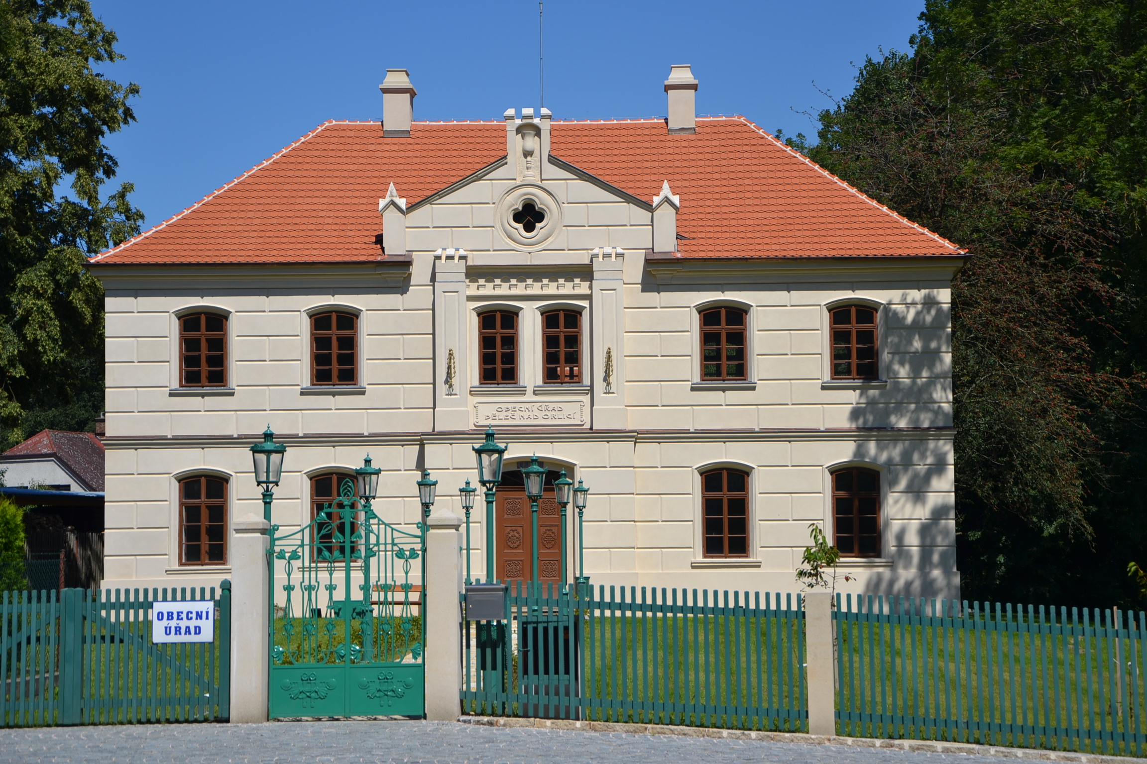 Běleč nad Orlicí - obecní úřad foto 3