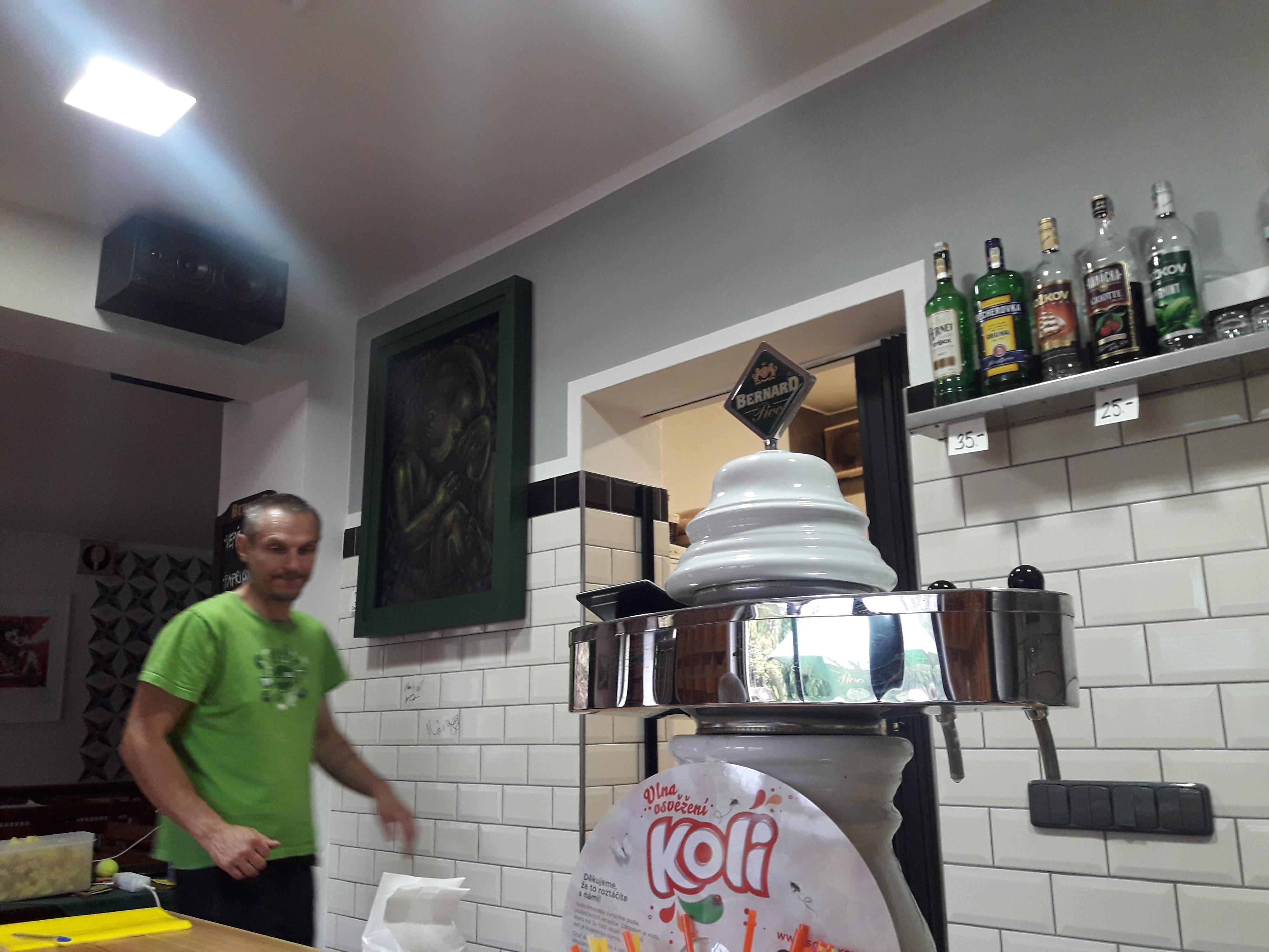 Hospoda U Kosti foto 2