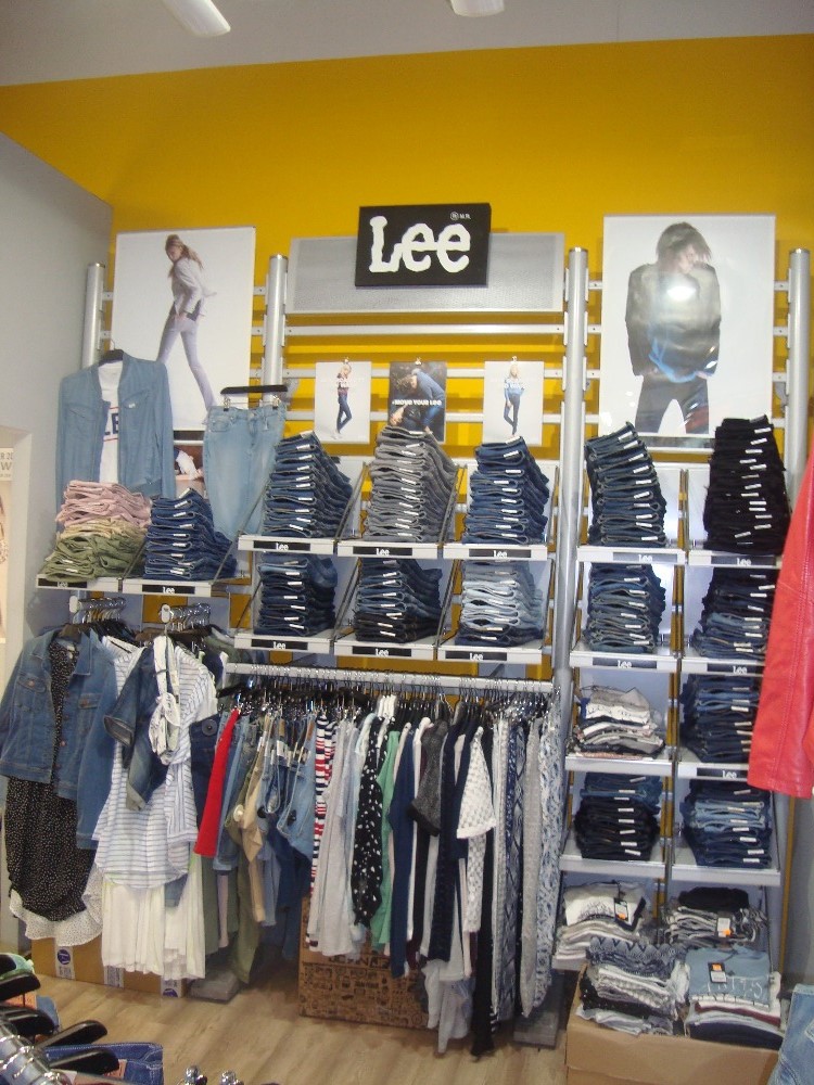 Jeans zone foto 4