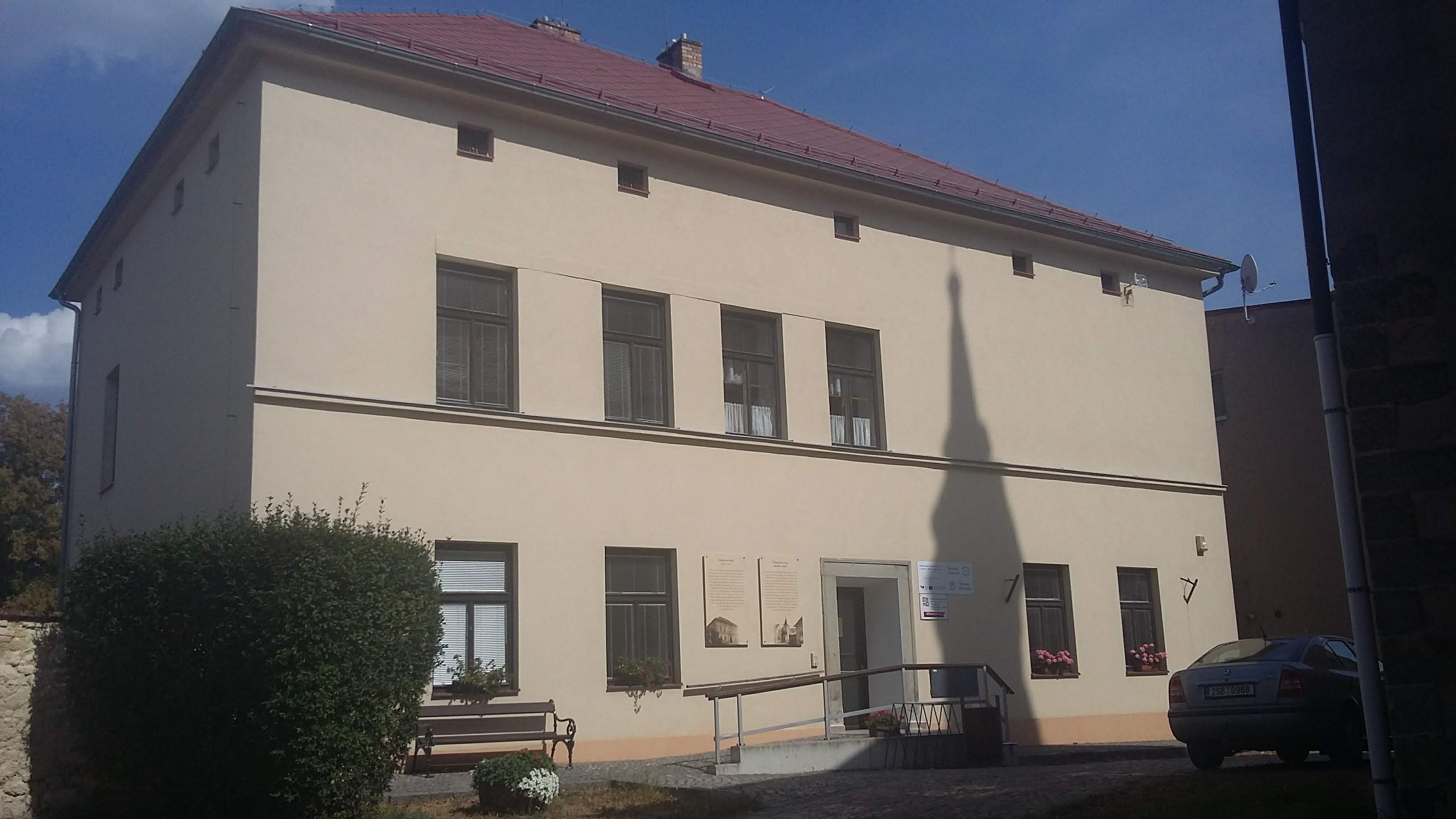 Městská knihovna Bakov nad Jizerou foto 3