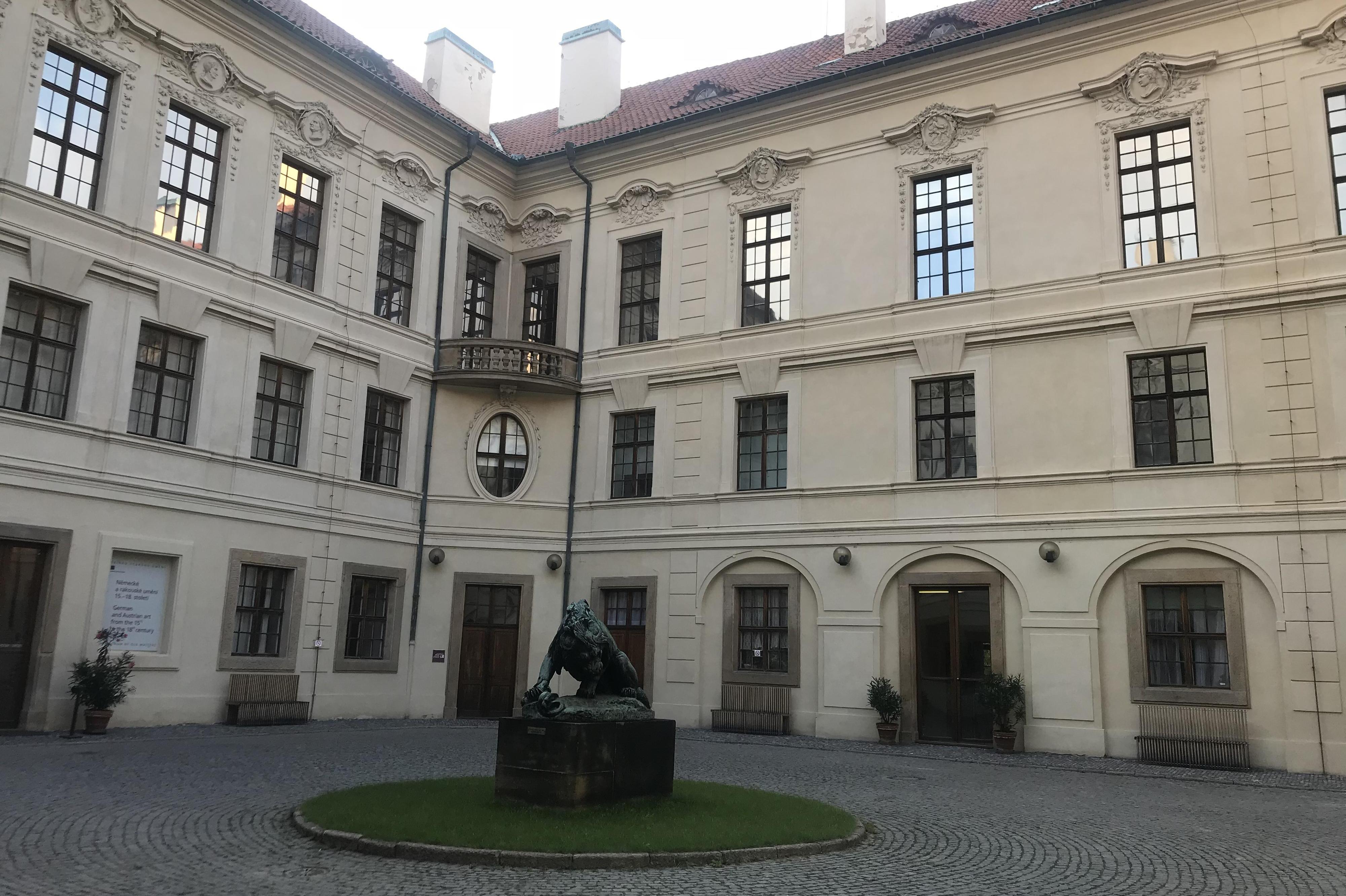 Café Šternberk - Mezi řádky foto 2