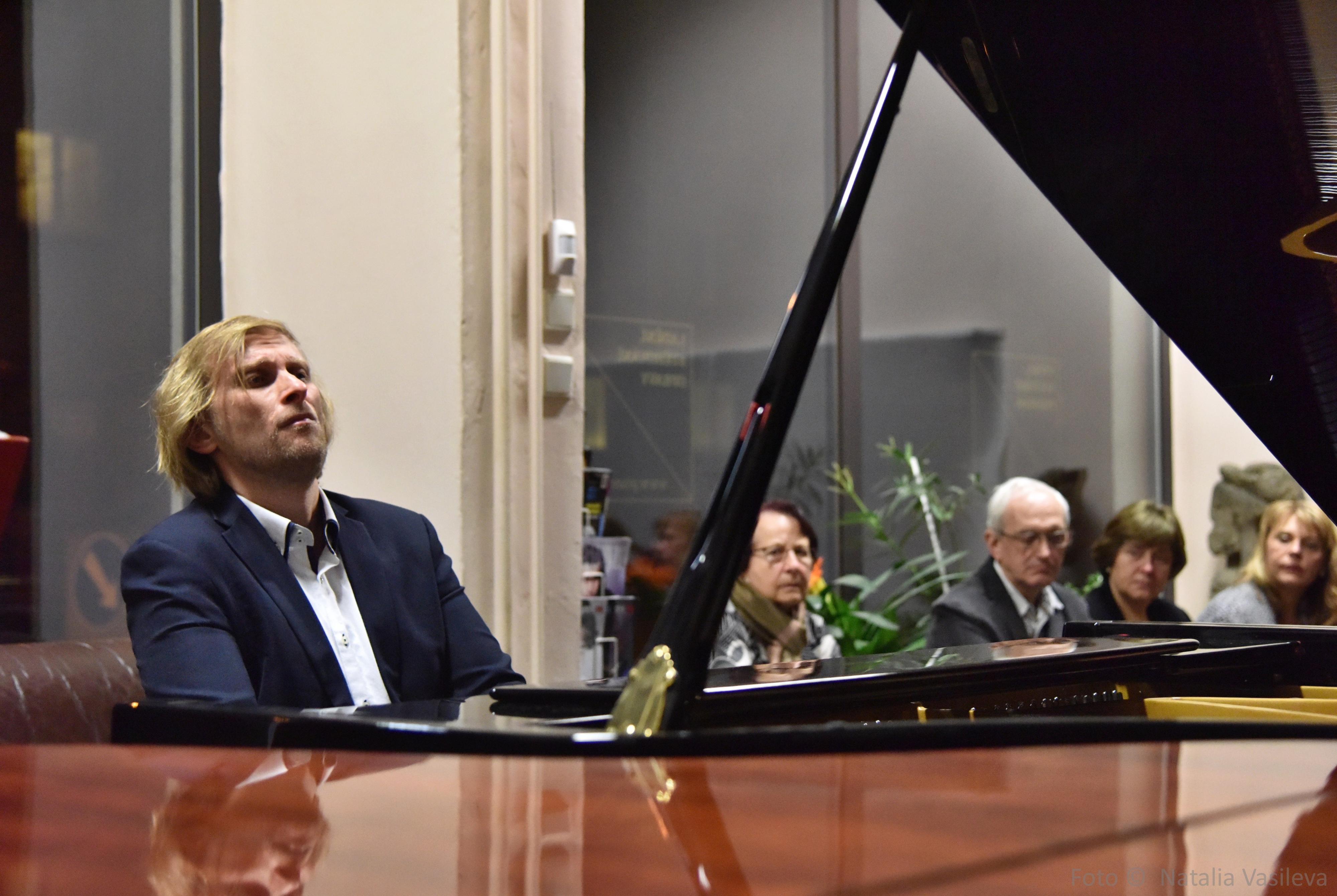 Pianotéka Zahradník foto 4