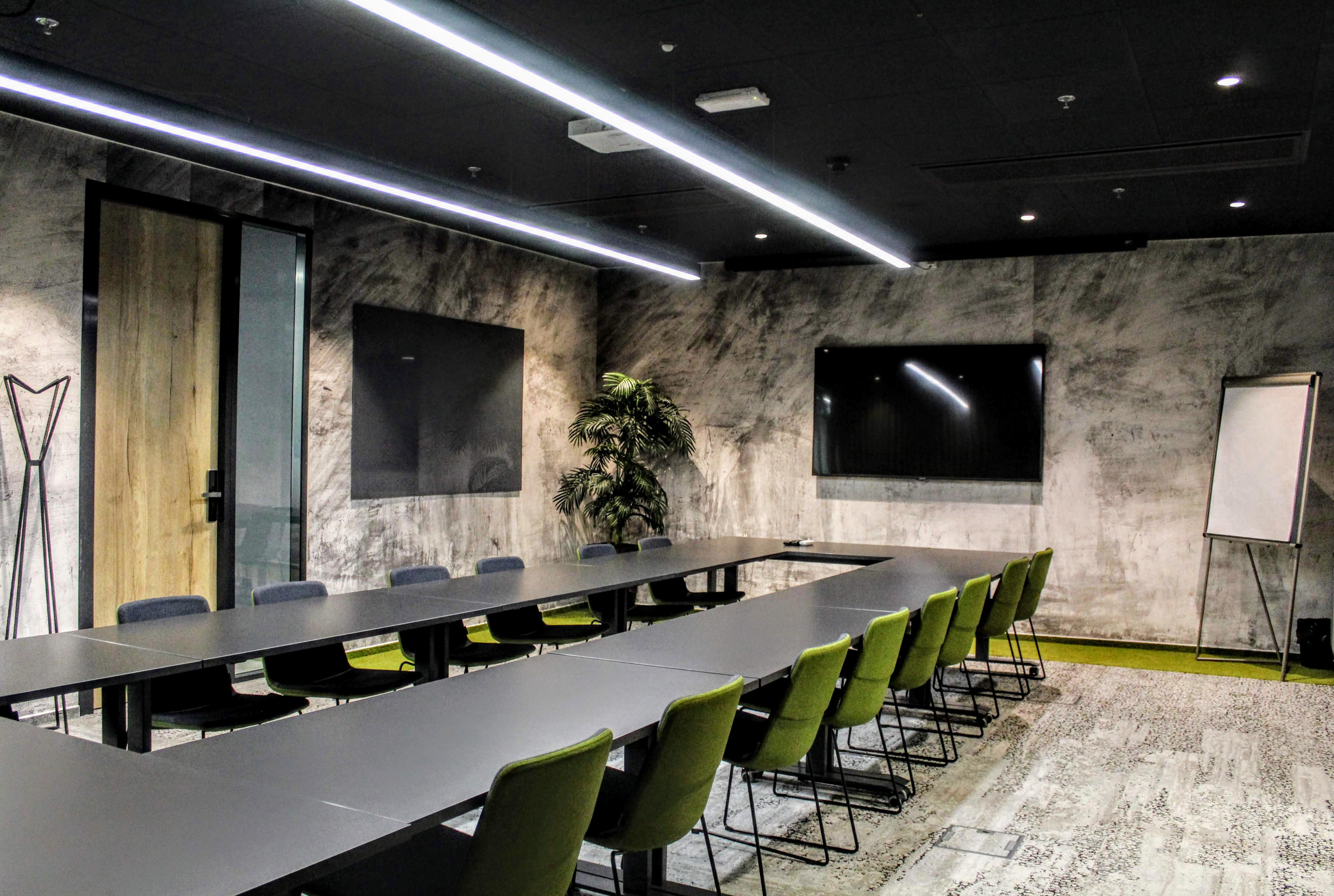 Scott.Weber Workspace – Praga Studios foto 2