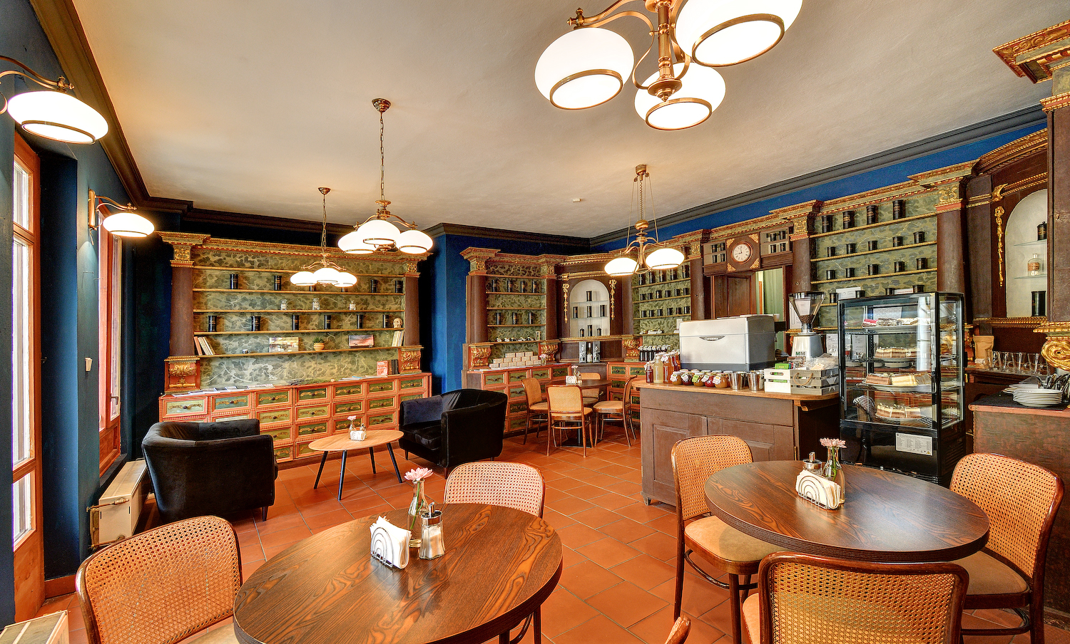 Apatyka Café