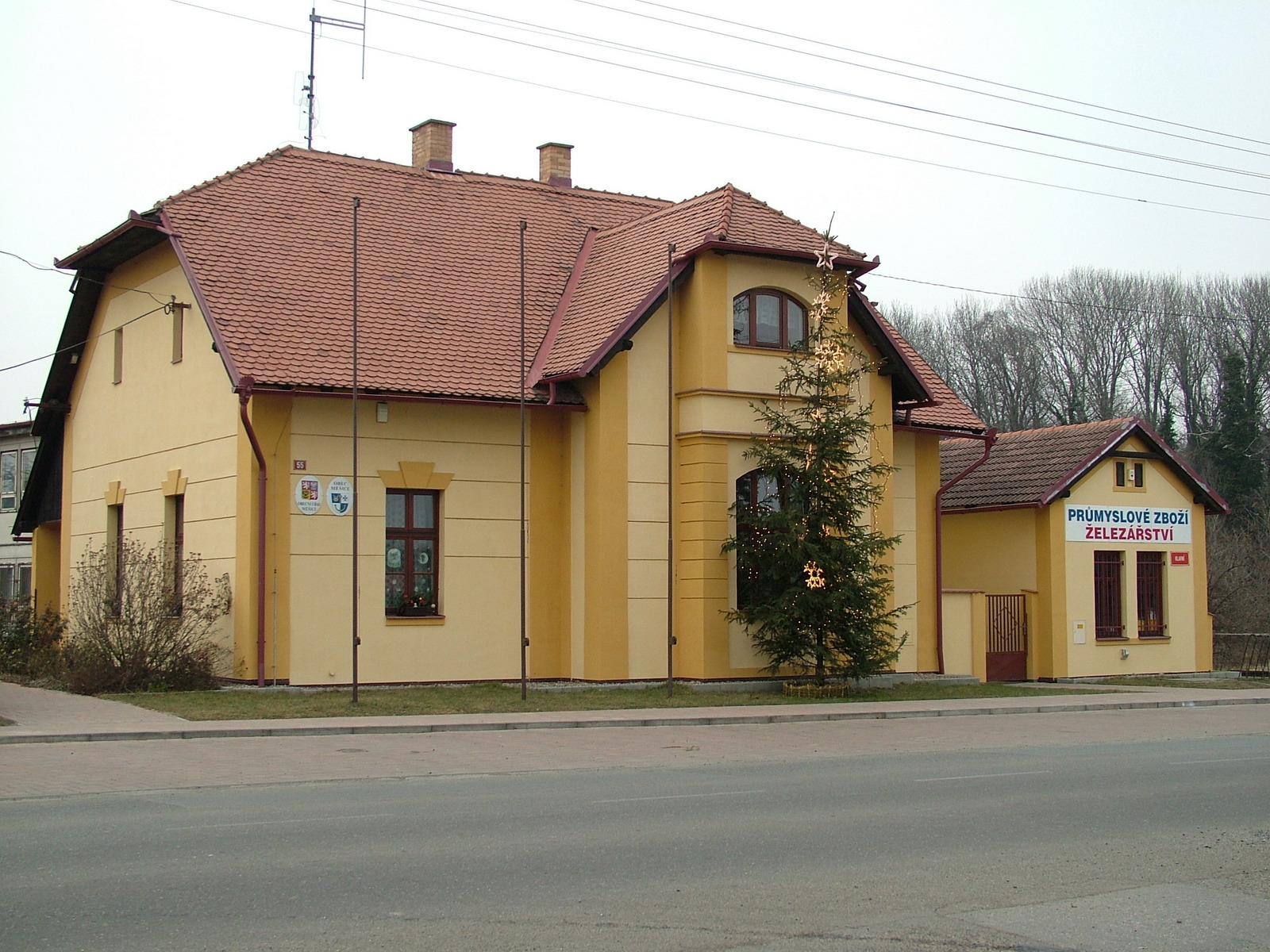 Měšice - obecní úřad foto 3