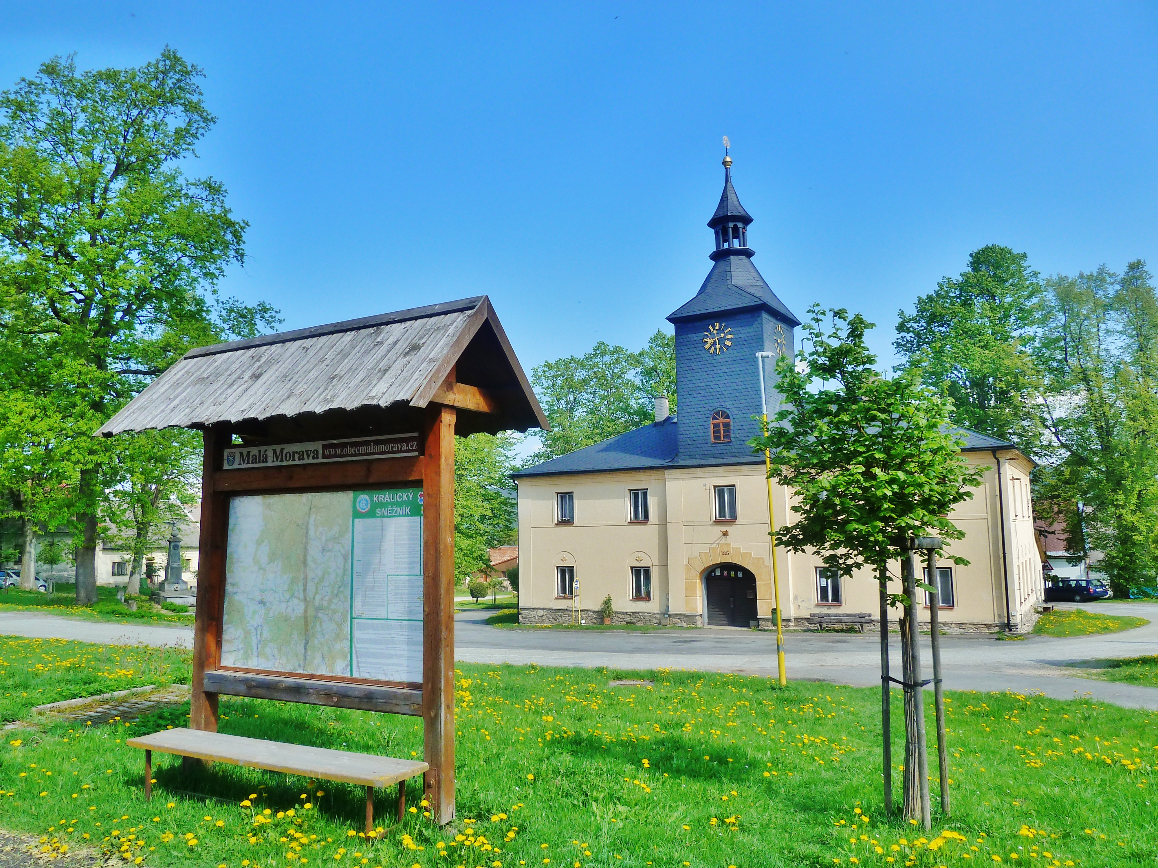 Obecní knihovna Podlesí foto 4