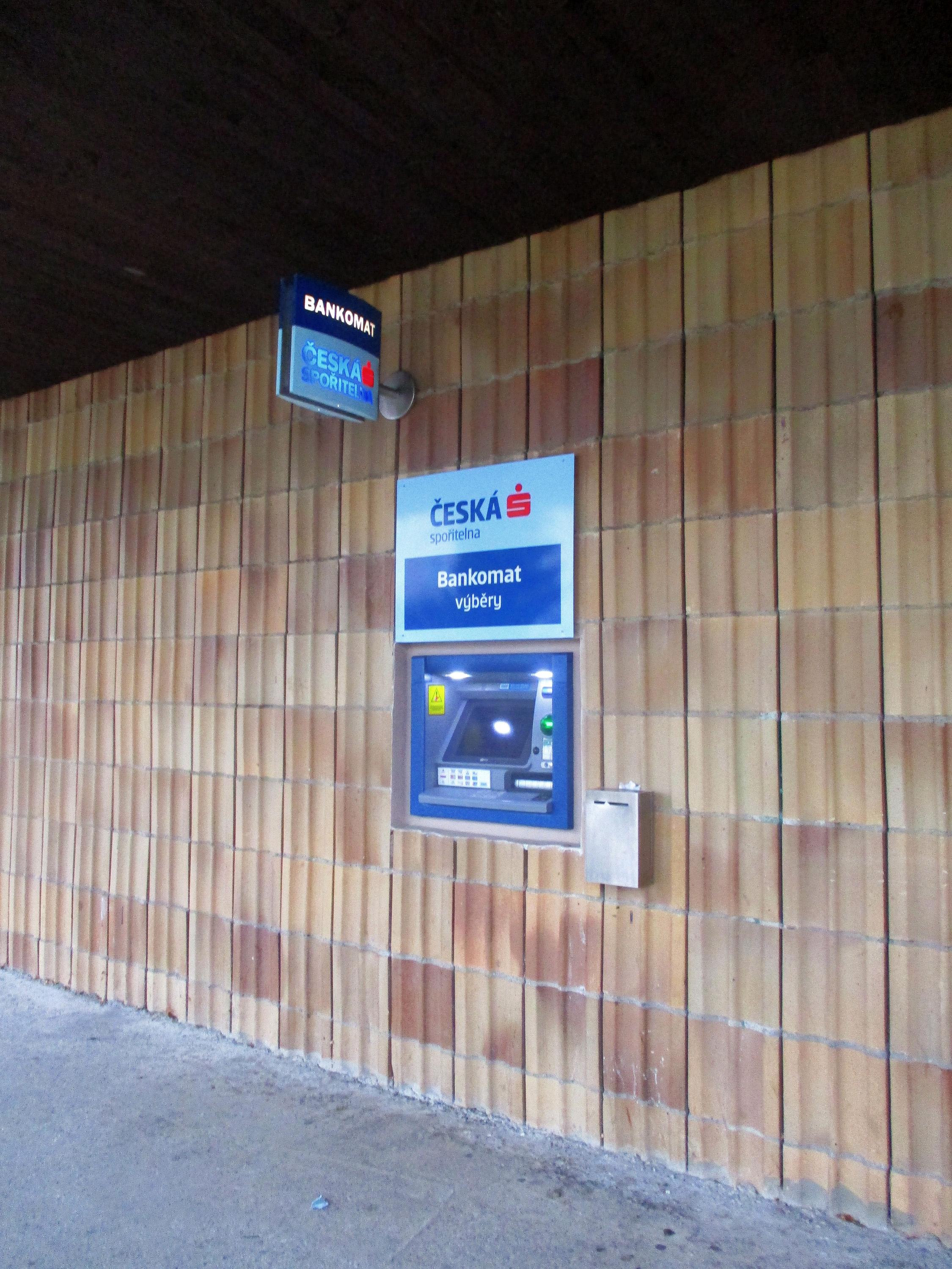 Bankomat České spořitelny foto 2