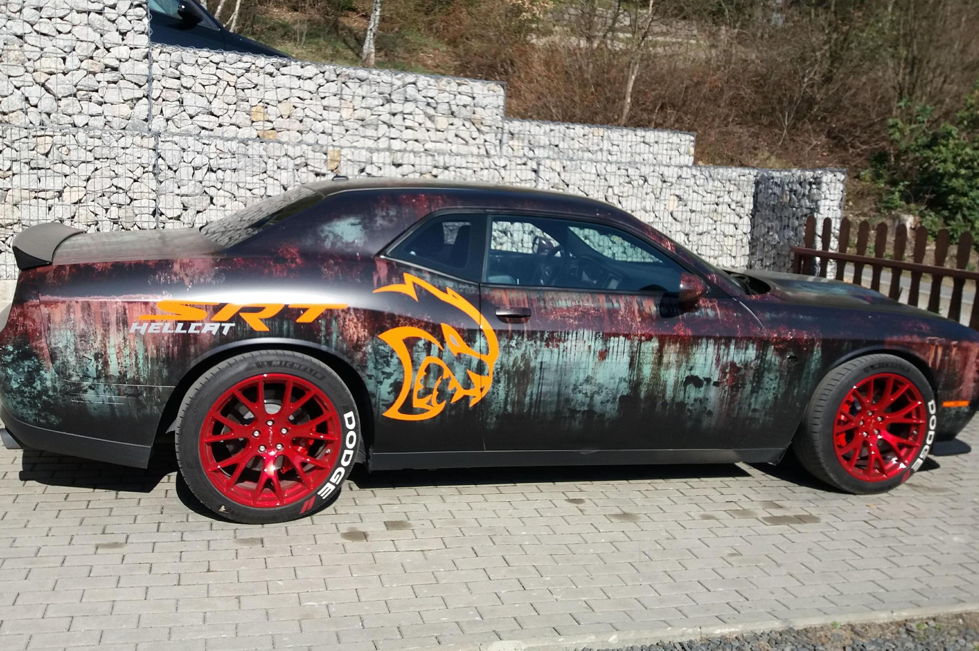 Jízda Corvettou Mustangem Challengerem