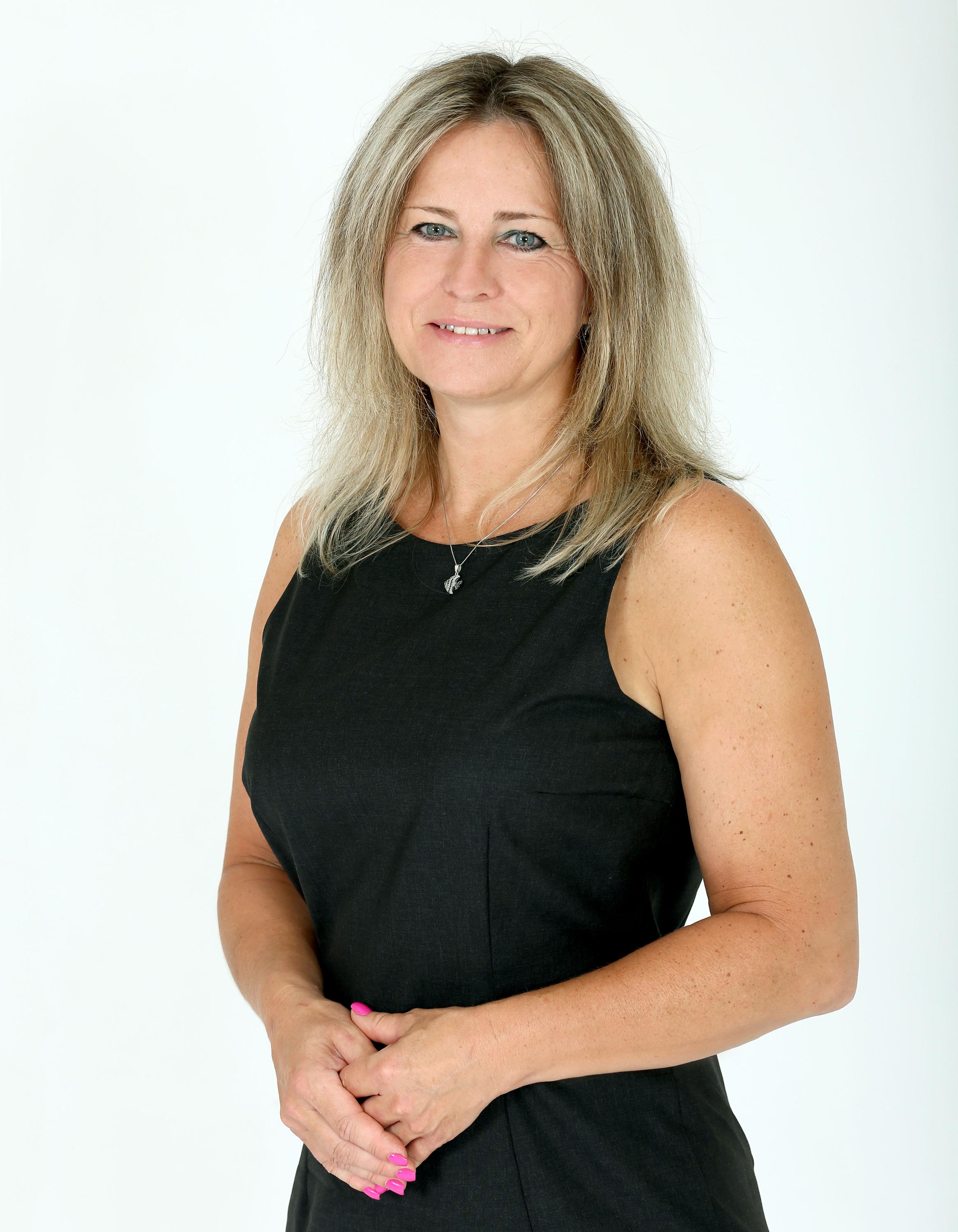 Ing. Iveta Smetanová - realitní makléř RE/MAX foto 2