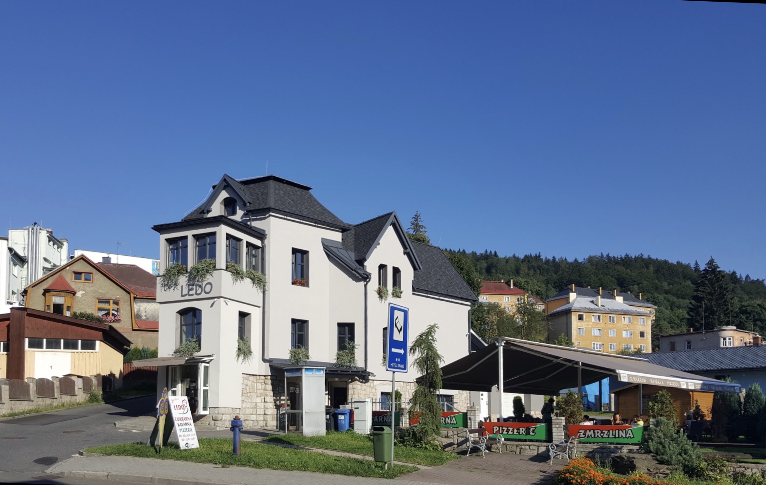 LEDO Cukrárna Kavárna foto 5