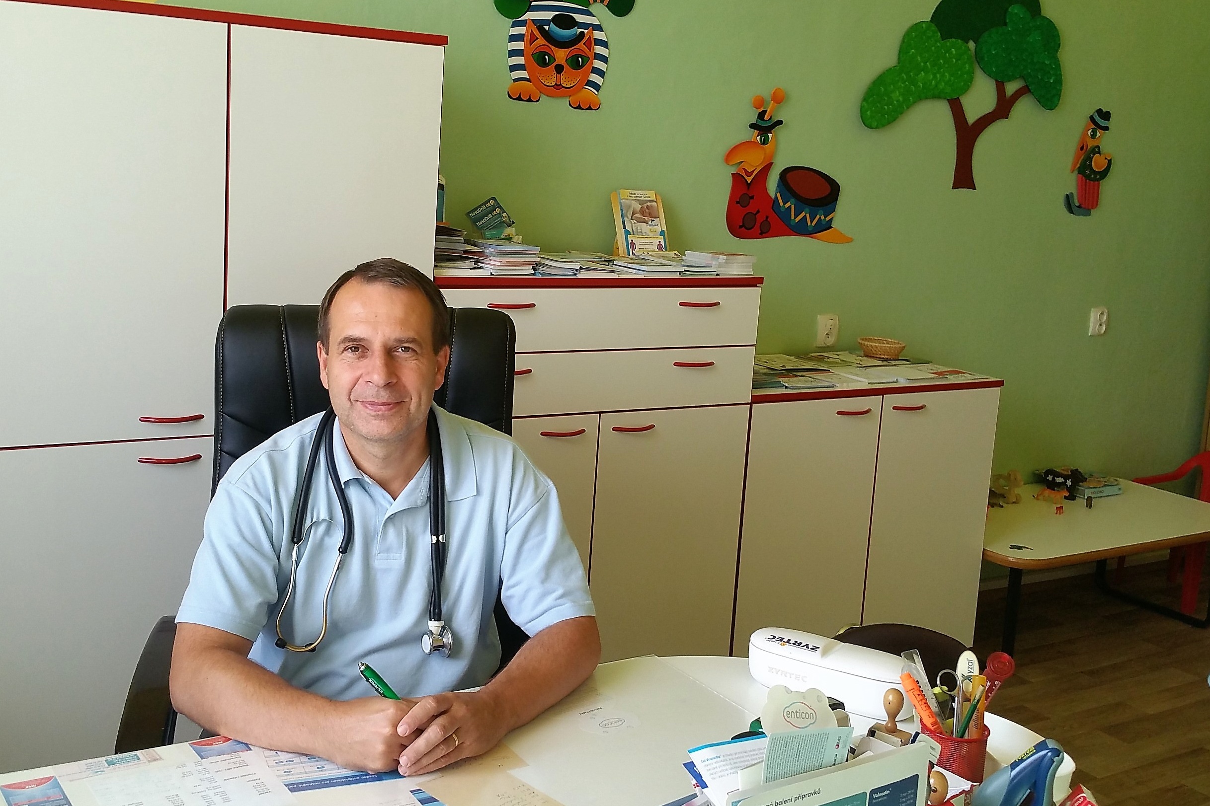 Praktický lékař pro děti a dorost - MUDr. František Švec foto 2