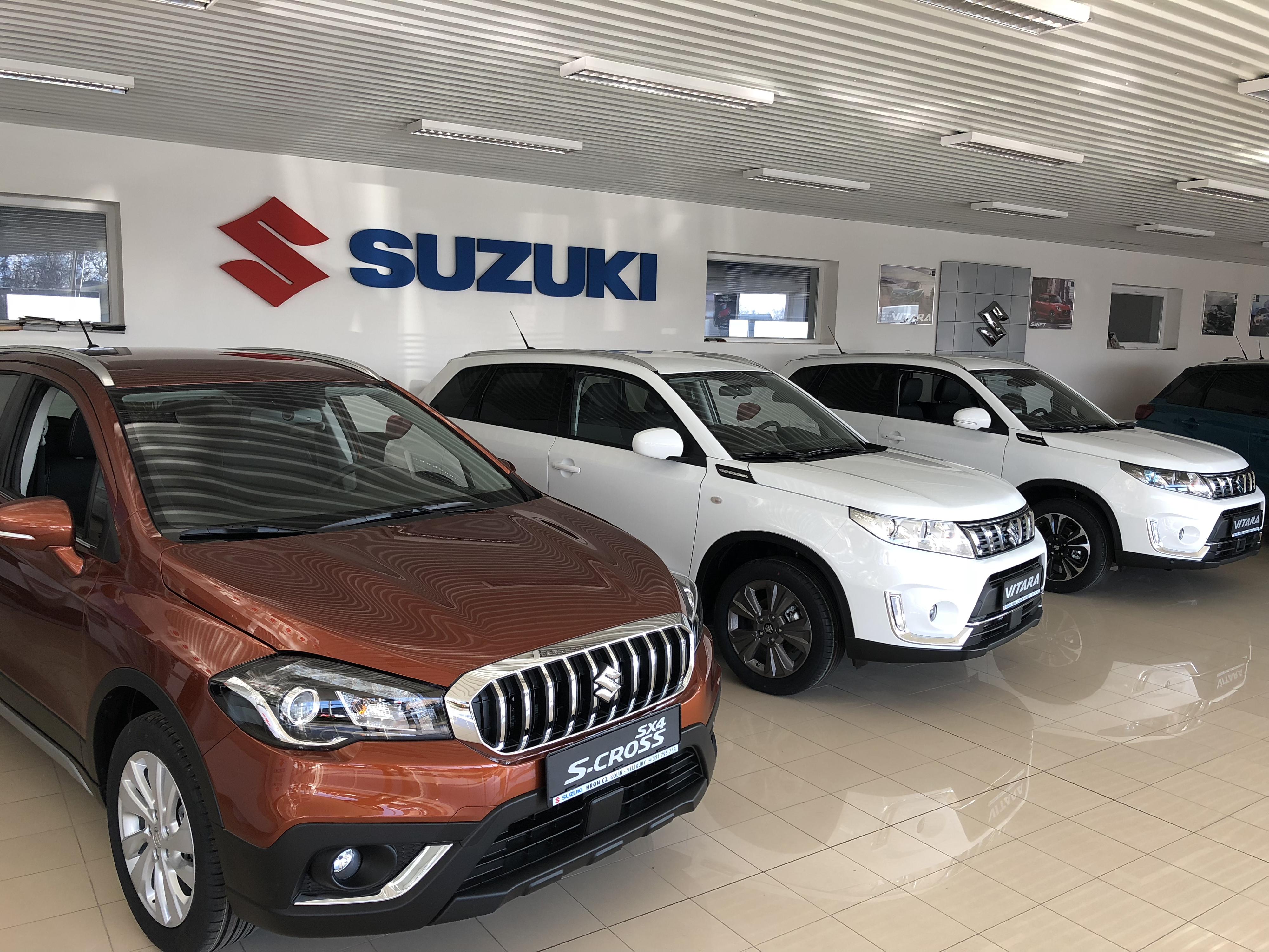 AUTOSALON SUZUKI