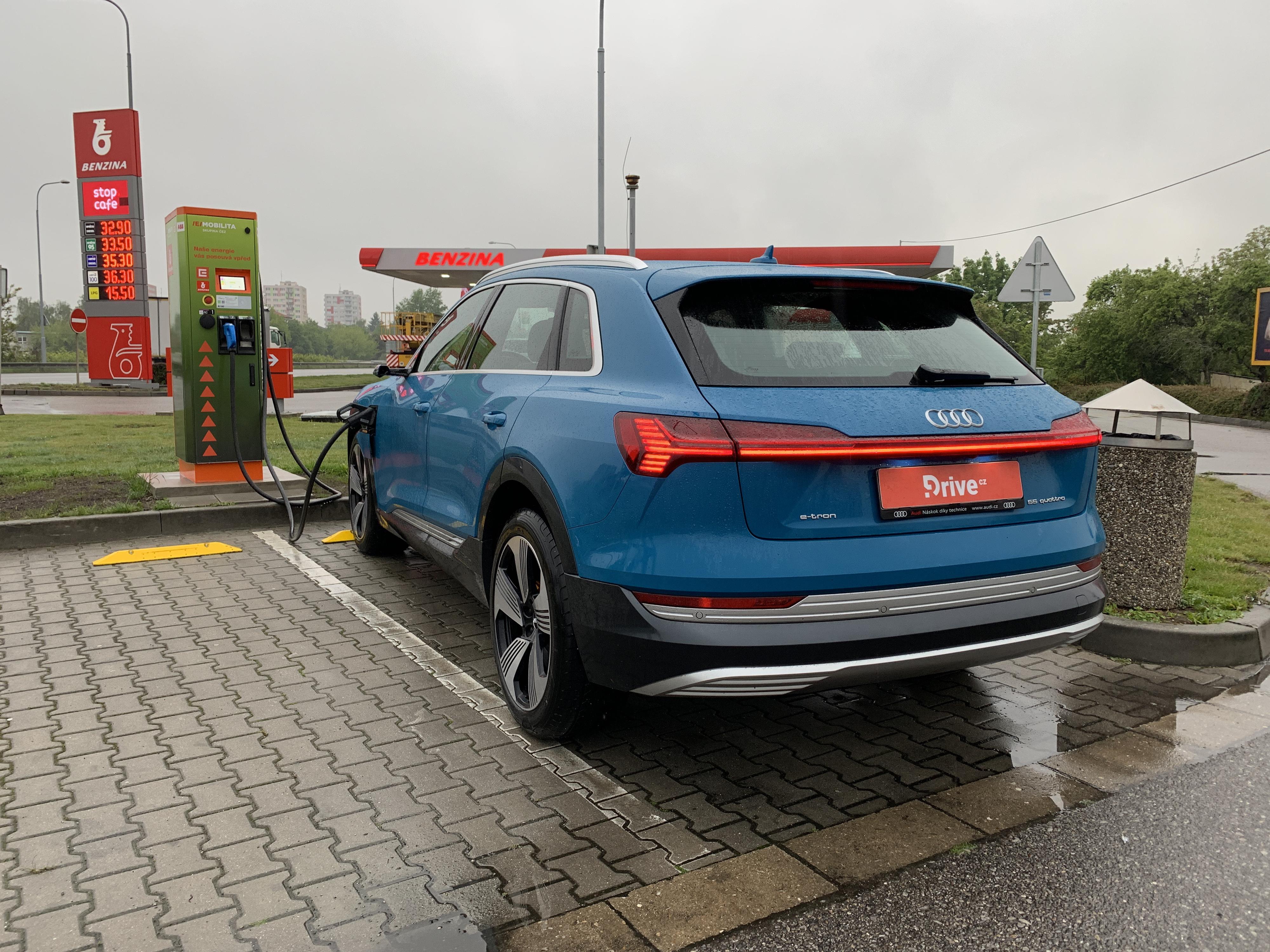 Nabíjecí stanice ČEZ foto 3