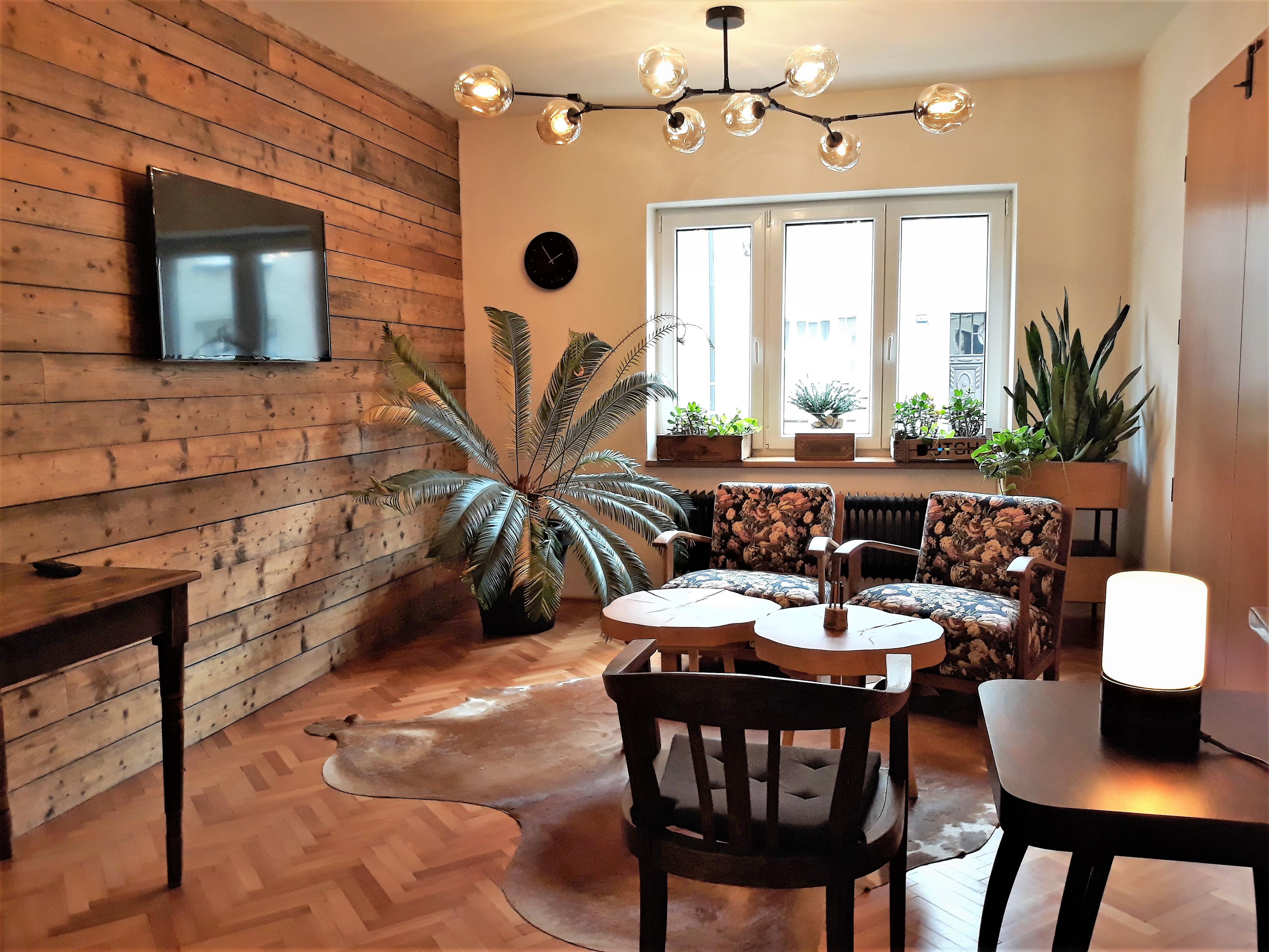 Jazyková škola AJROUDNICE foto 2