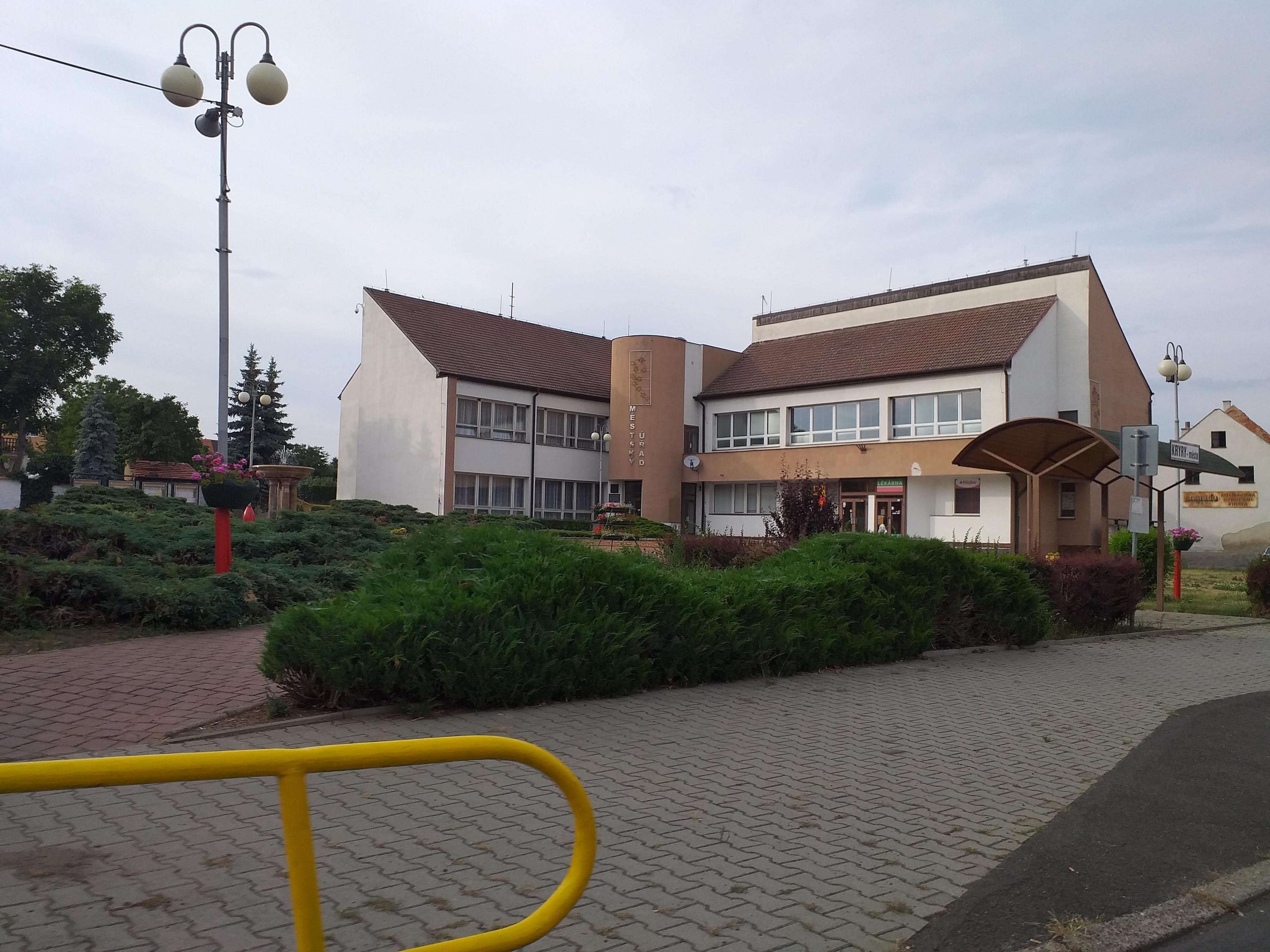 Kryry - městský úřad foto 2