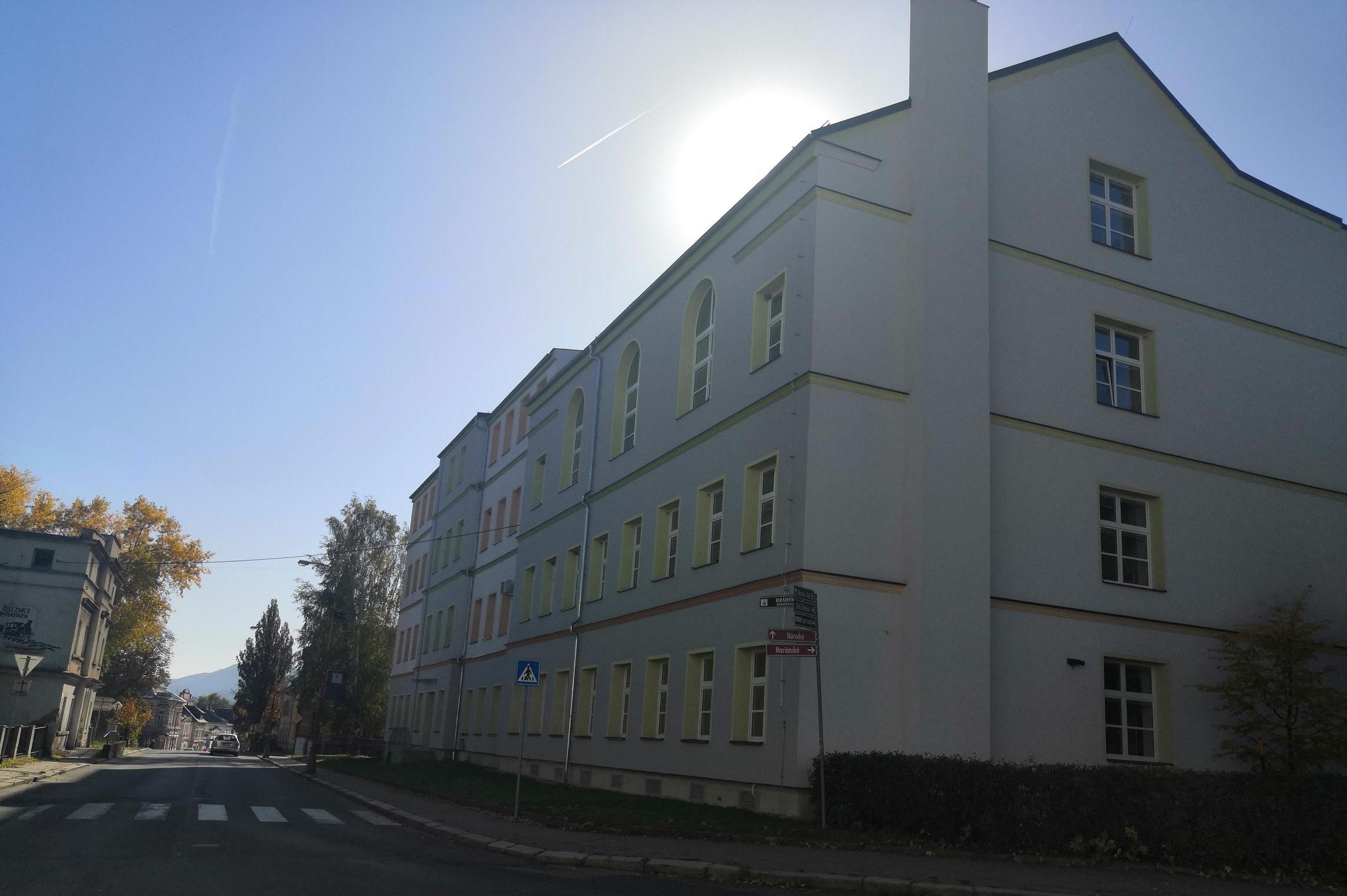 Vyšší odborná škola, Střední průmyslová škola a Střední odborná škola, Varnsdorf, p.o.