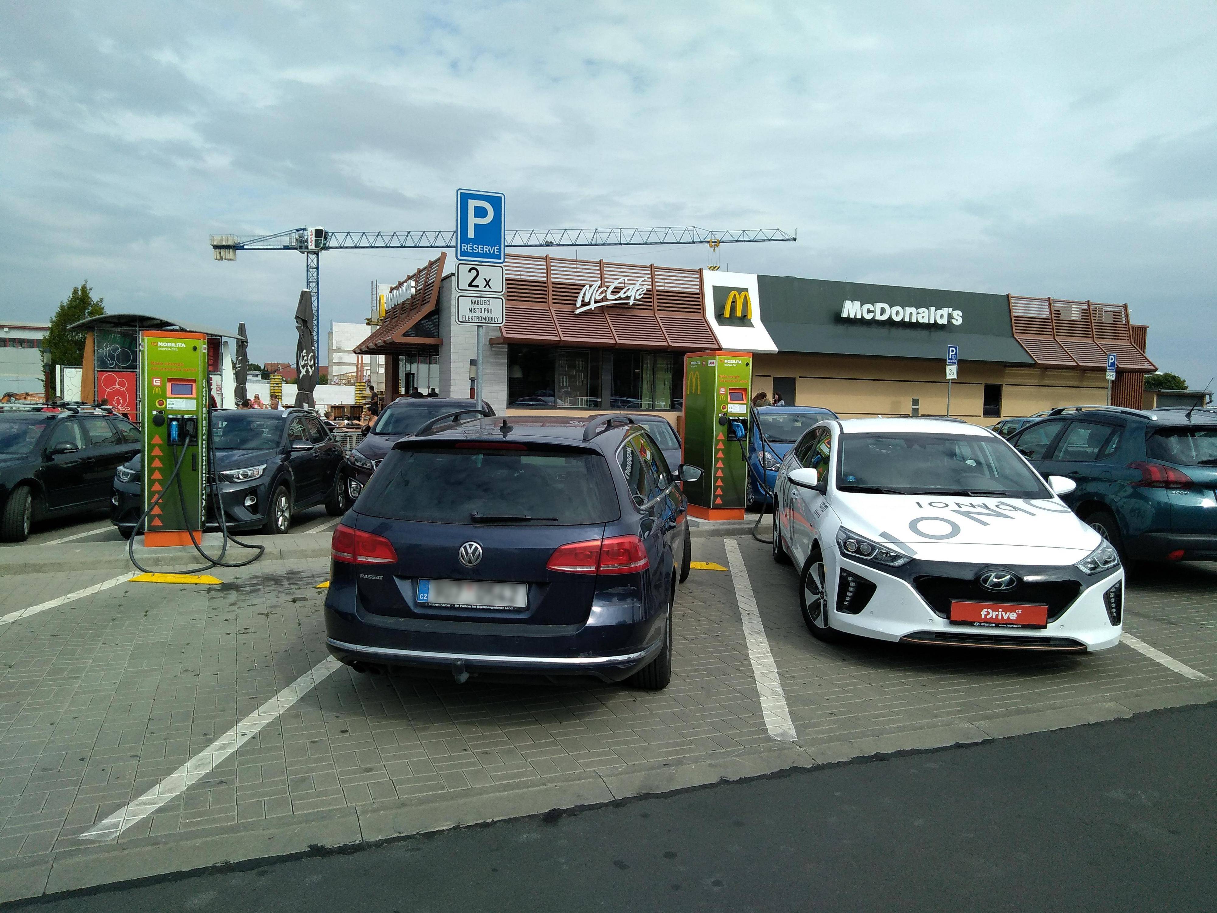 Nabíjecí stanice ČEZ