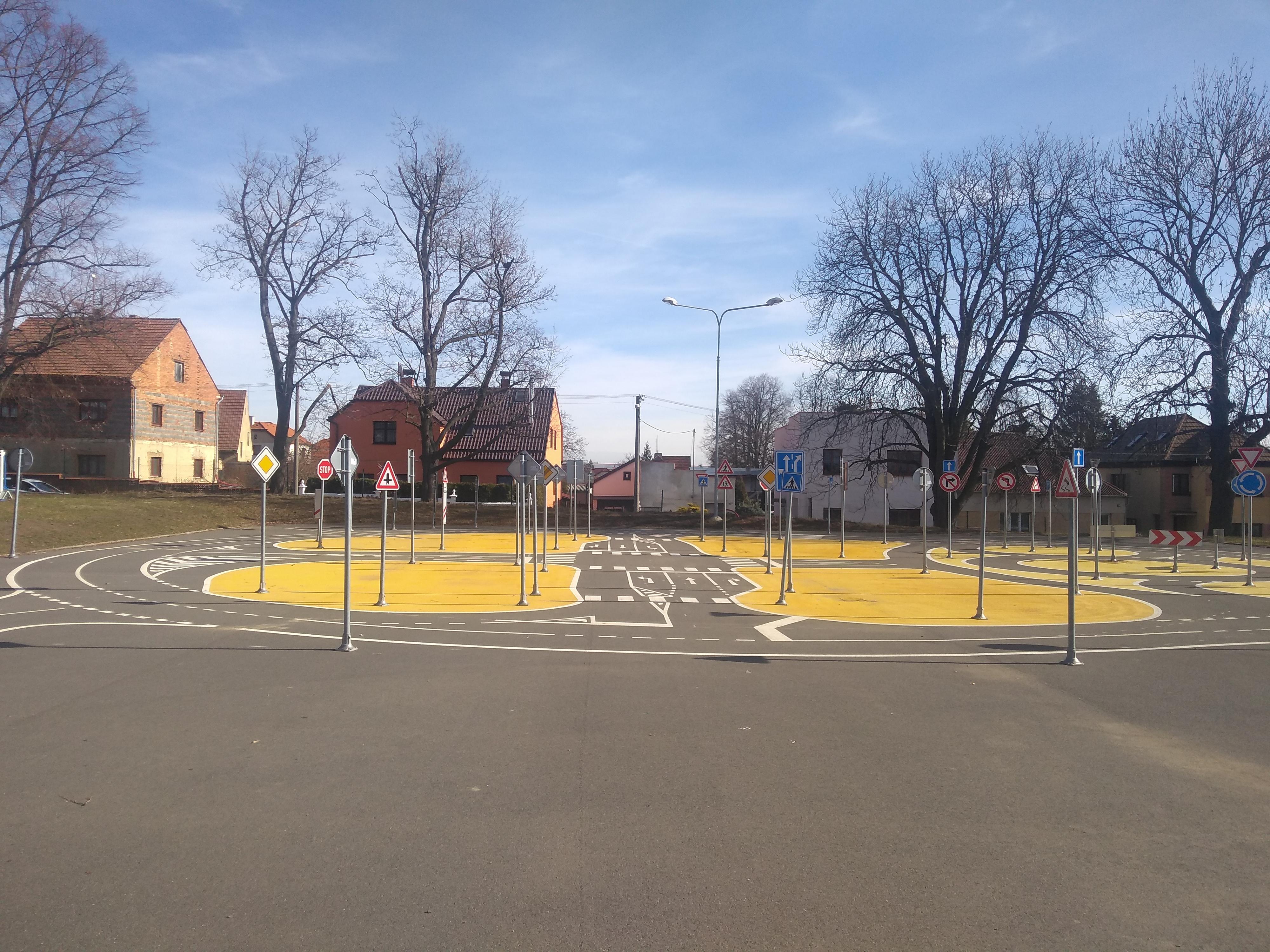 Michal Vecko - tenisové kurty a haly foto 3