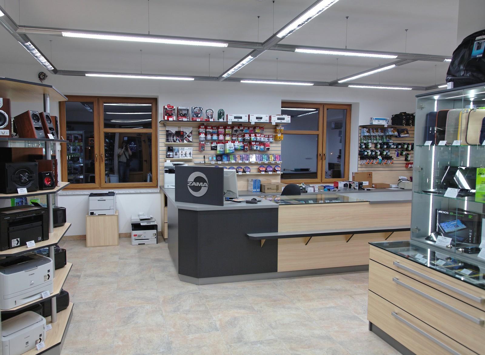 ZAMA s.r.o. - počítače foto 5