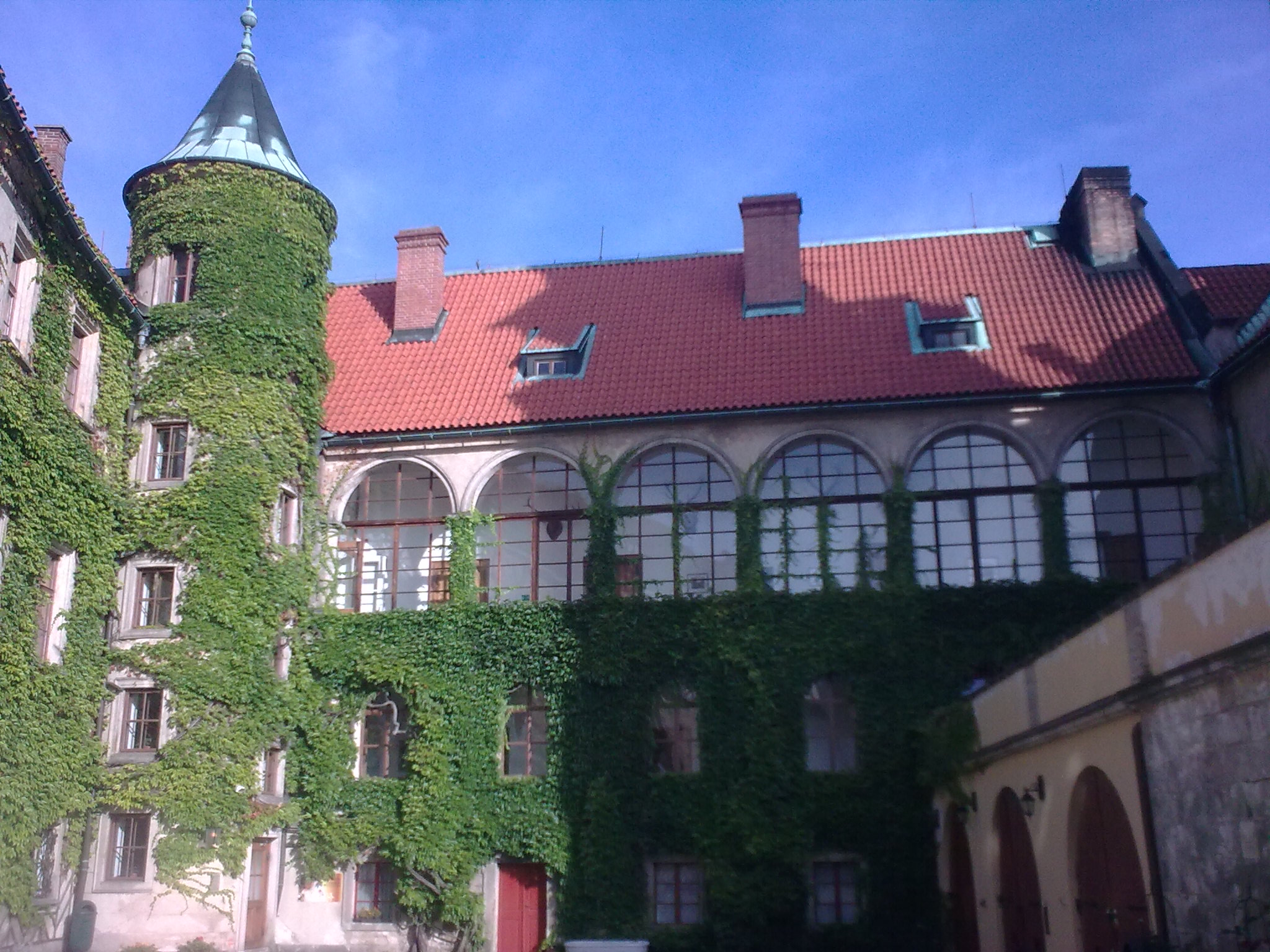 HOTEL ZÁMEK HRUBÁ SKÁLA, s.r.o. foto 2