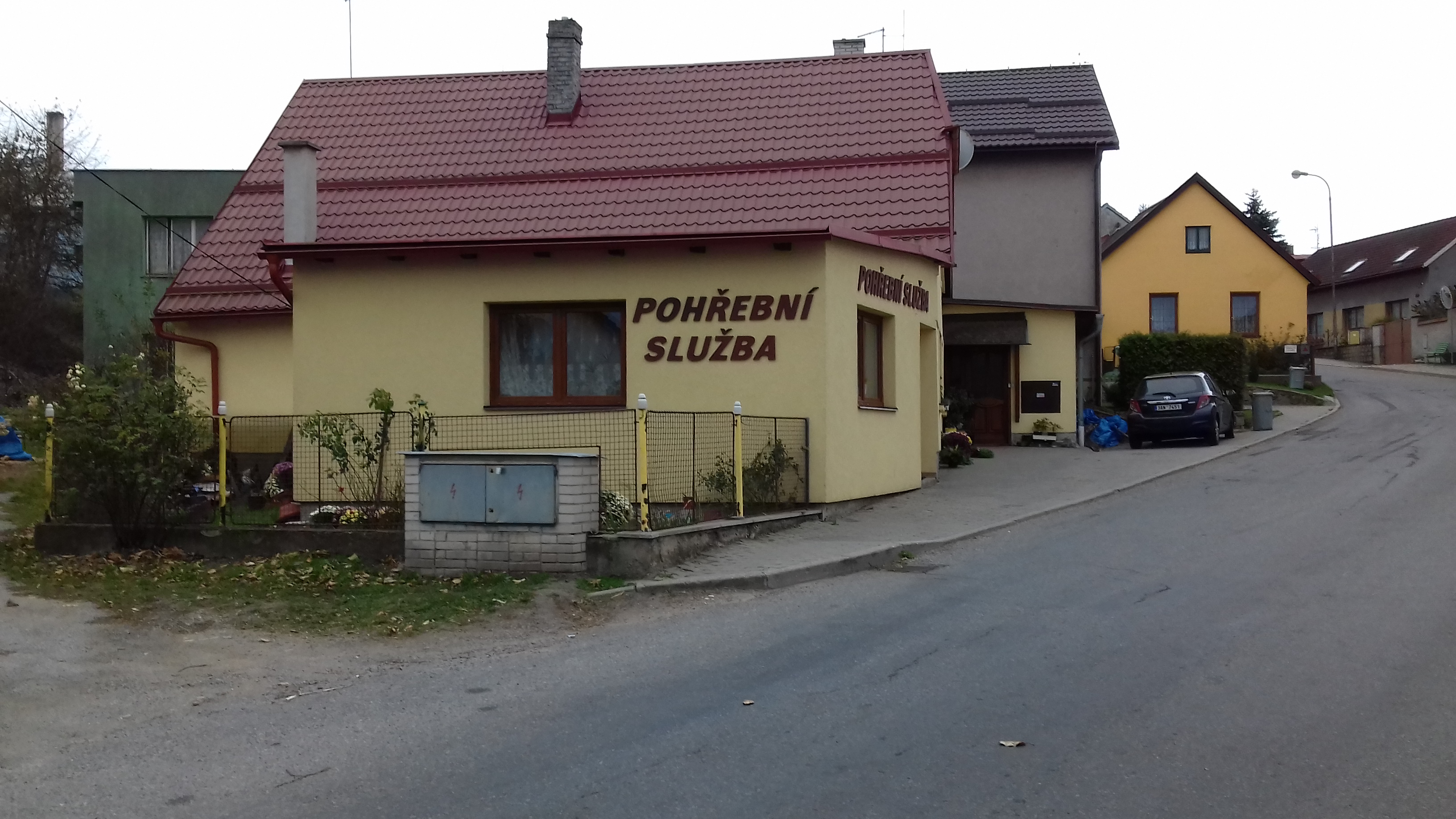 Jaromír Doležal - Pohřební služba