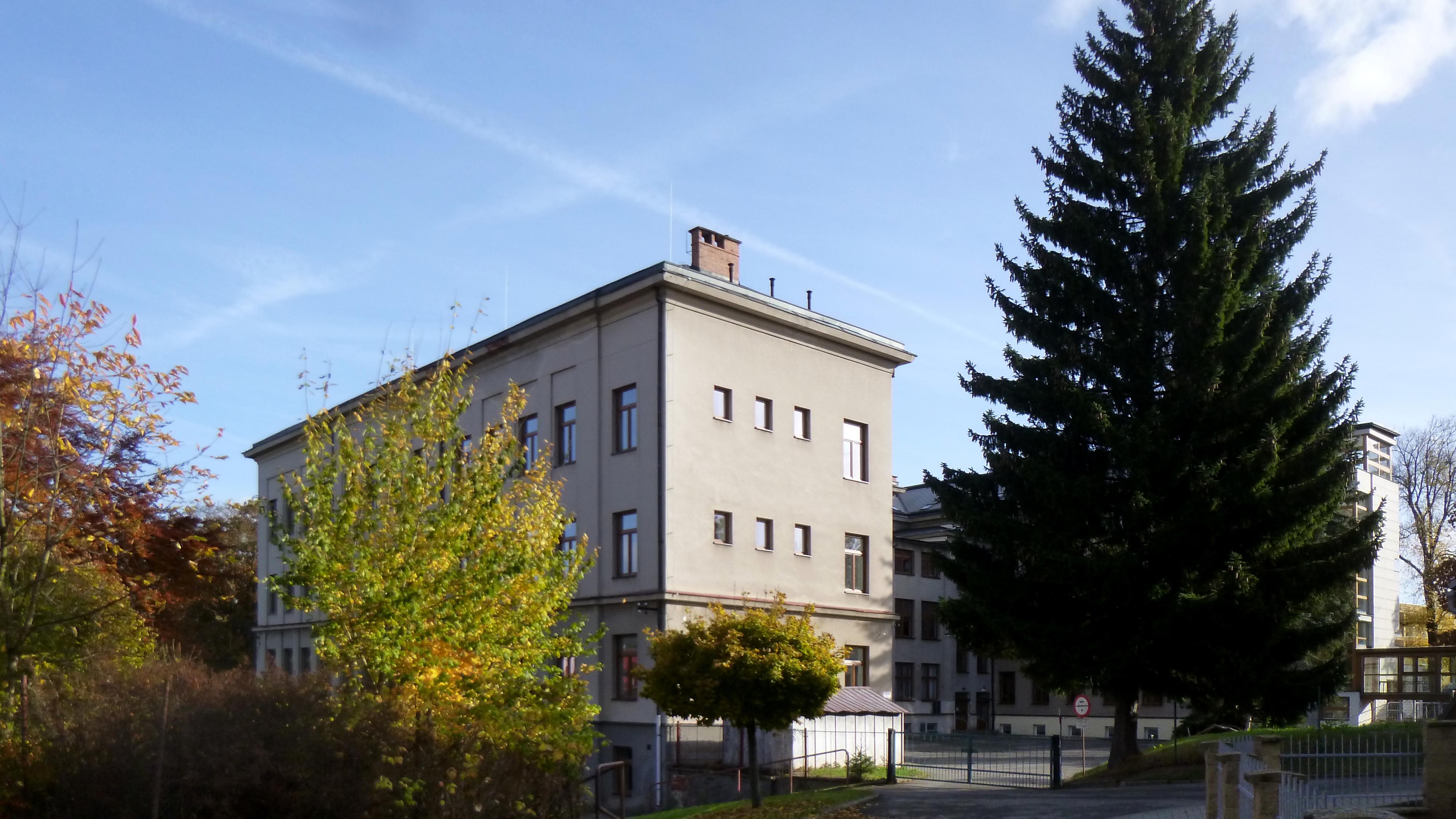 Základní škola Nová Paka, Komenského 555 foto 3