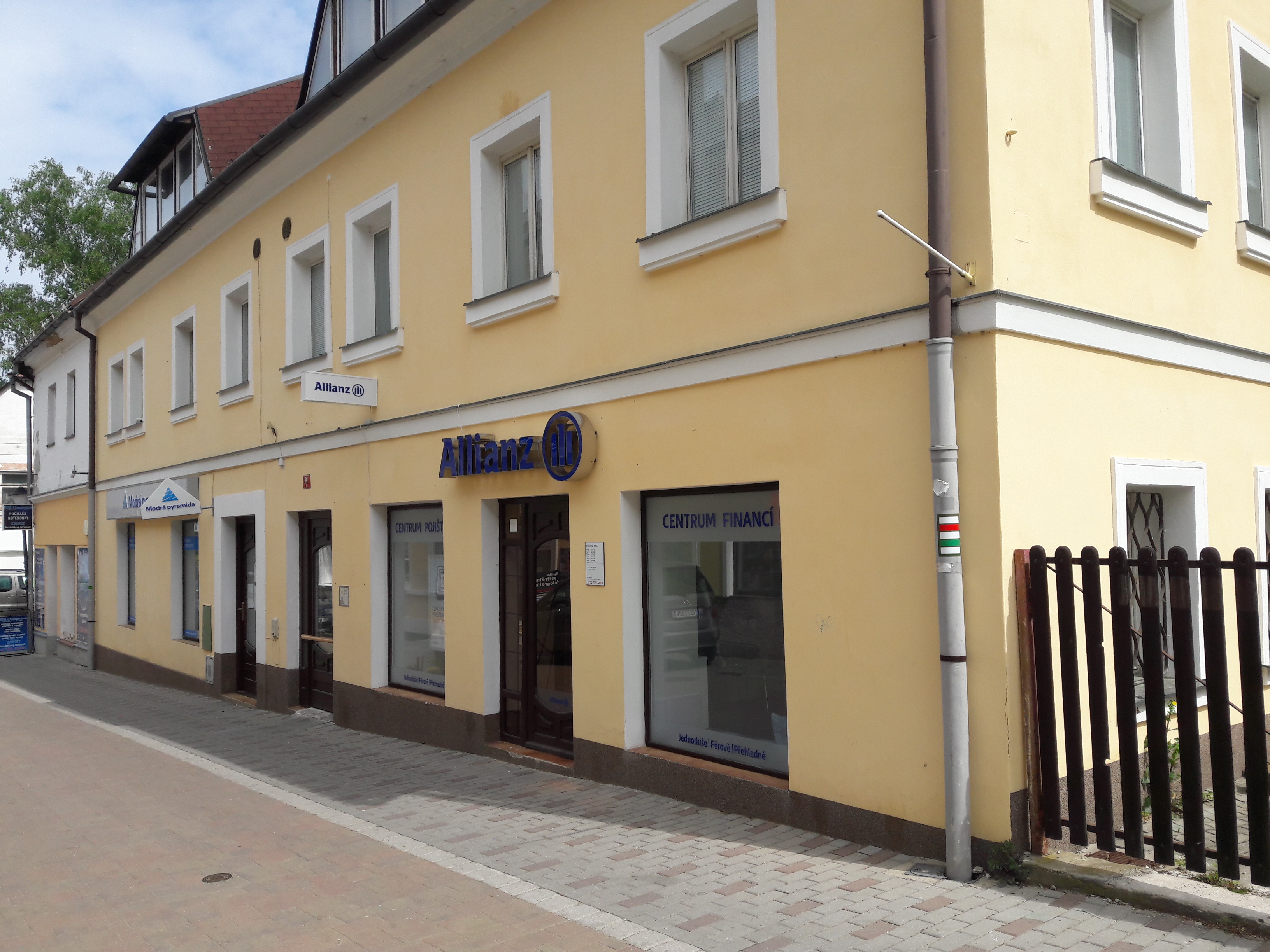 Leona Nejedlá - Allianz Pojišťovna a.s. foto 2