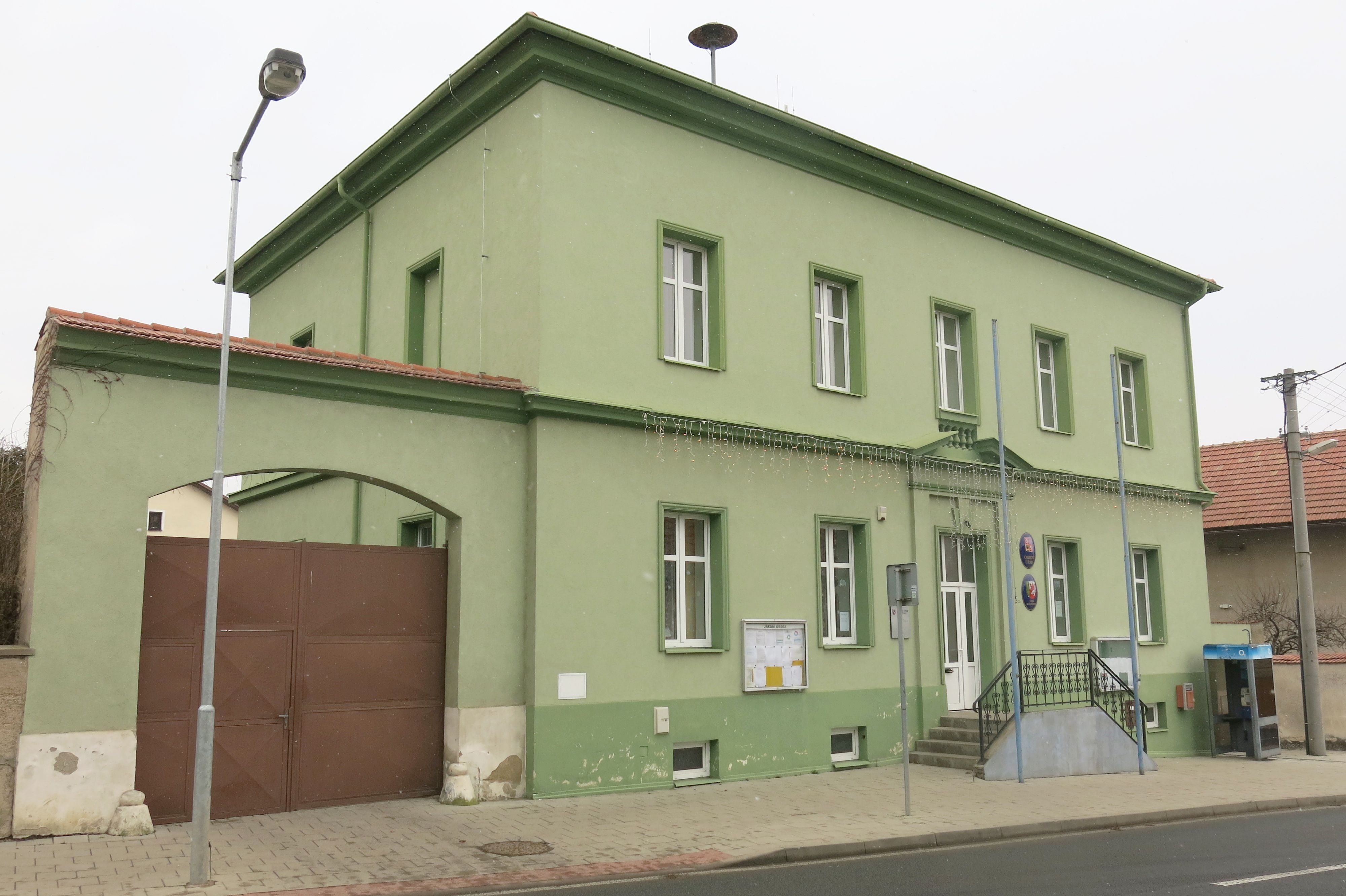 Račiněves - obecní úřad