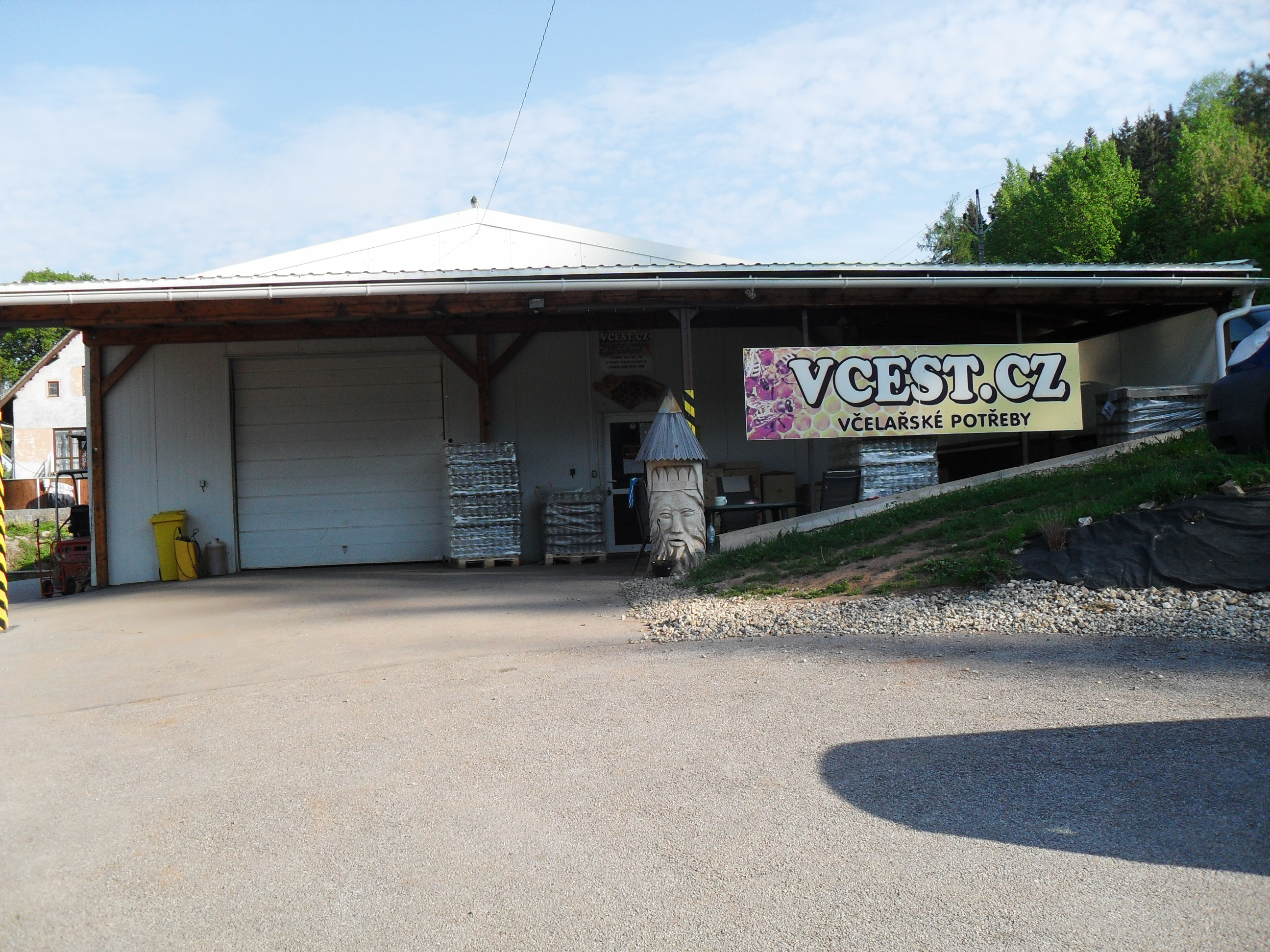 VCEST.CZ - VČELAŘSKÉ POTŘEBY foto 2