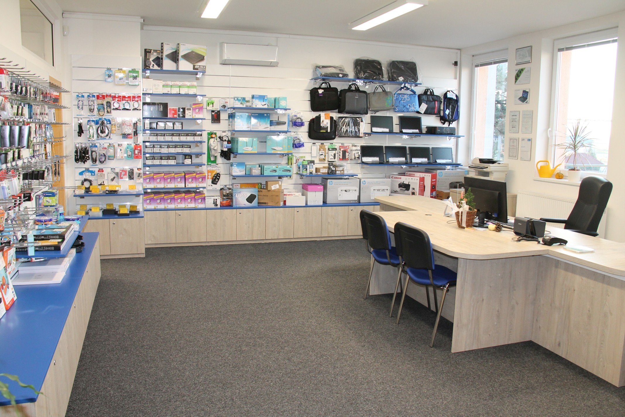 KKcomp - Ing. Karel Krištoufek - Prodej a servis výpočetní techniky foto 4