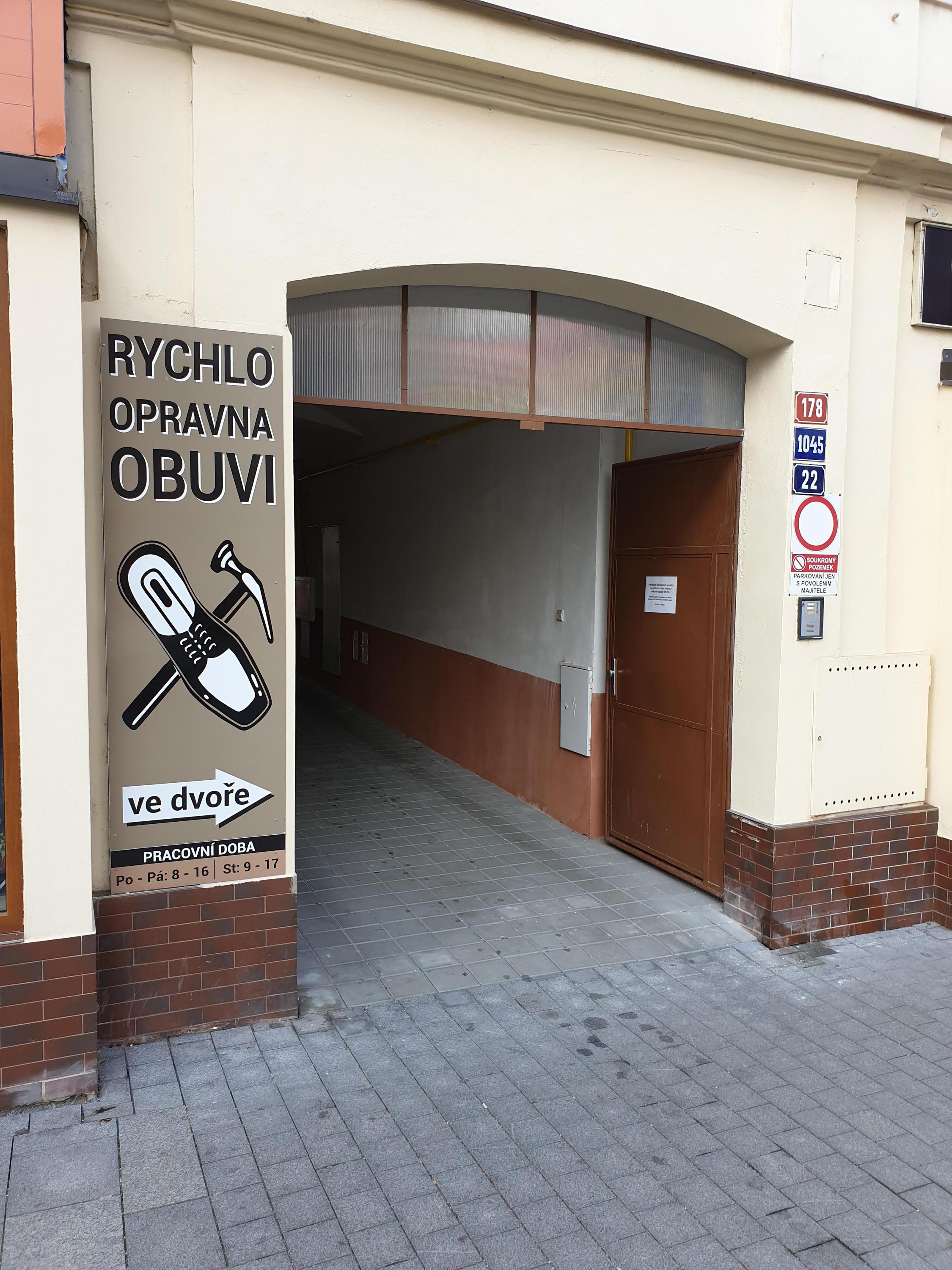 Švec Prťavec - rychloopravna obuvi foto 4