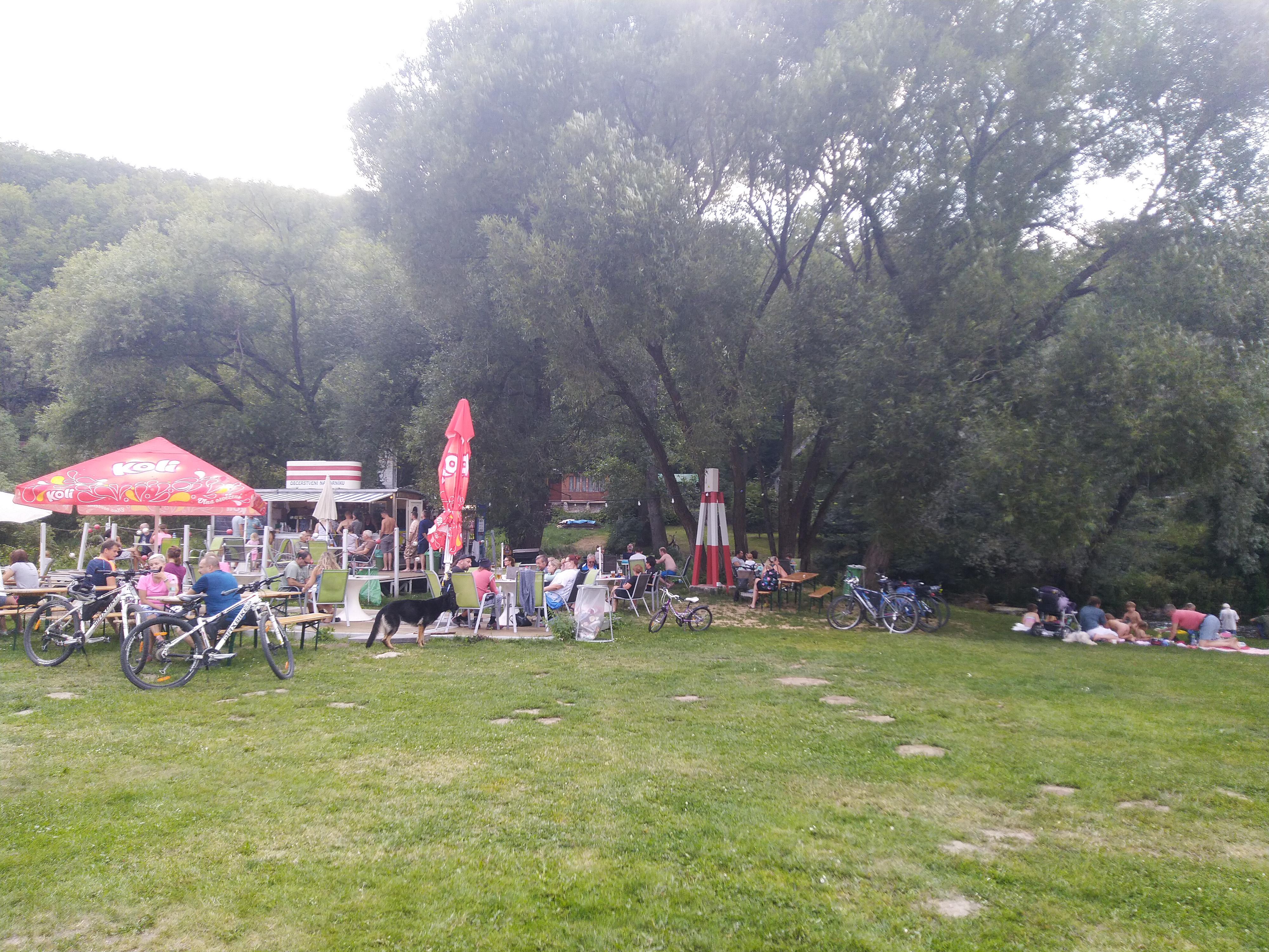 Občerstvení na Parníku