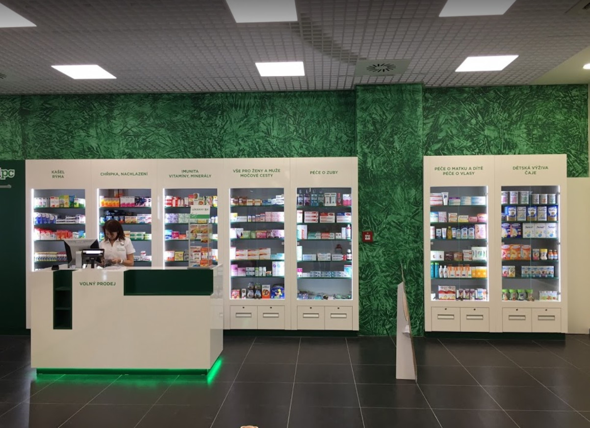 LÉKÁRNA ipc TESCO Most foto 2