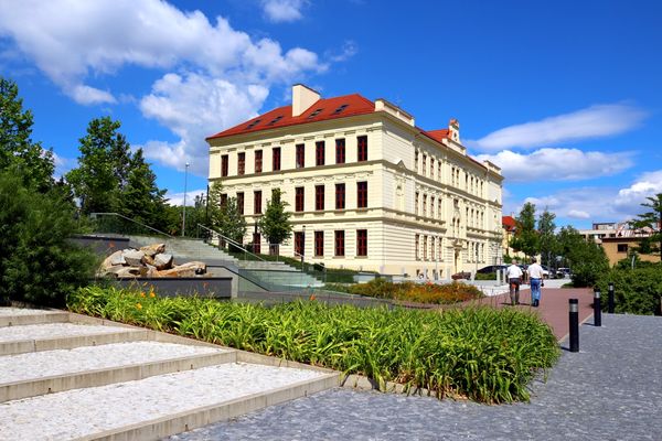 Křesťanská střední škola, základní škola a mateřská škola Elijáš, Praha 4 -  Michle (Praha, Michle) •