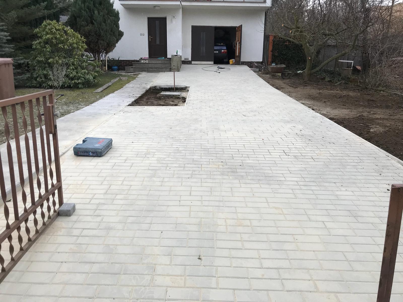 Miroslav Grill - pokládání dlažeb foto 4
