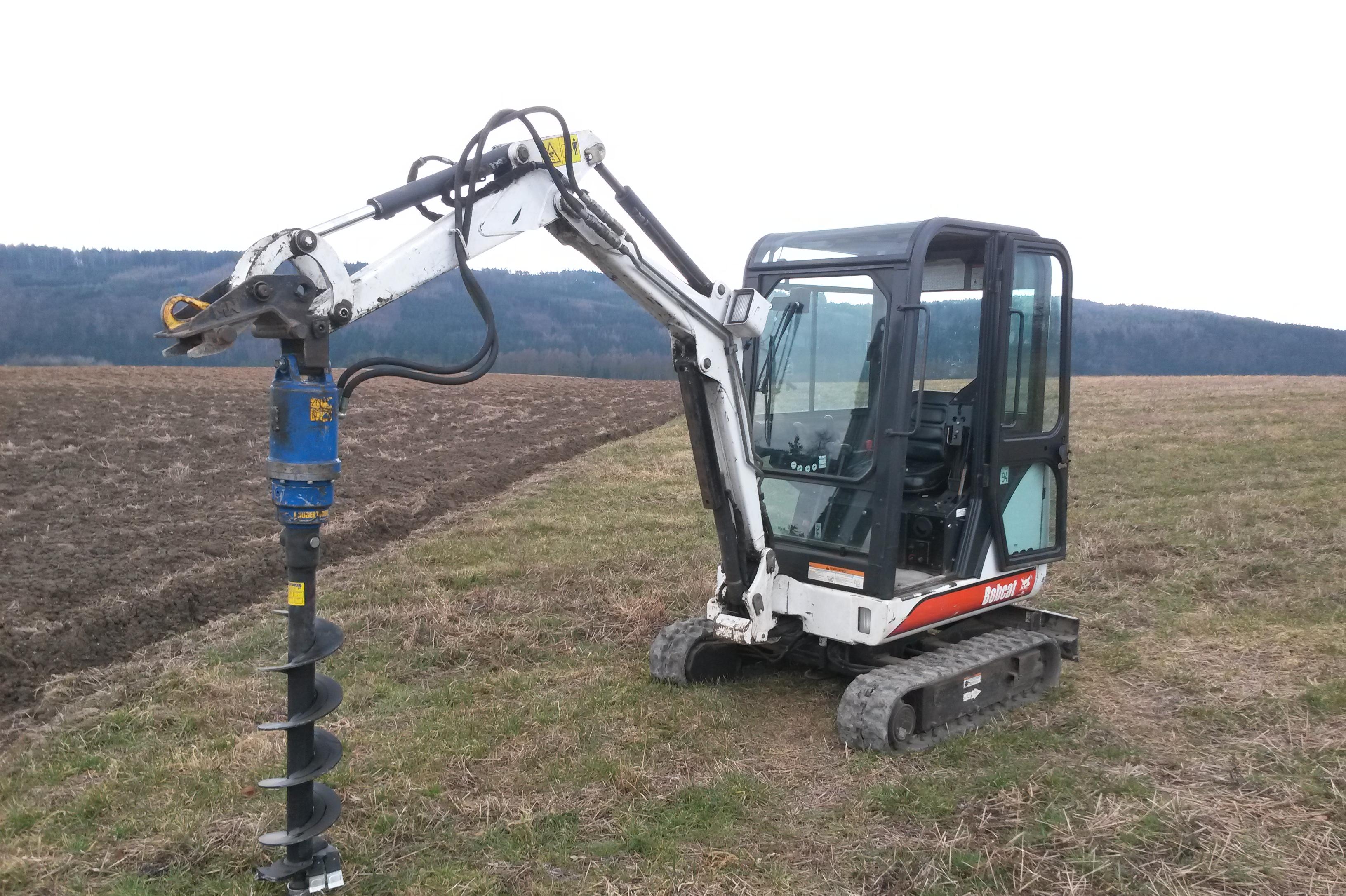 Strojní vrtání do nezámrzné hloubky průměru 230mm